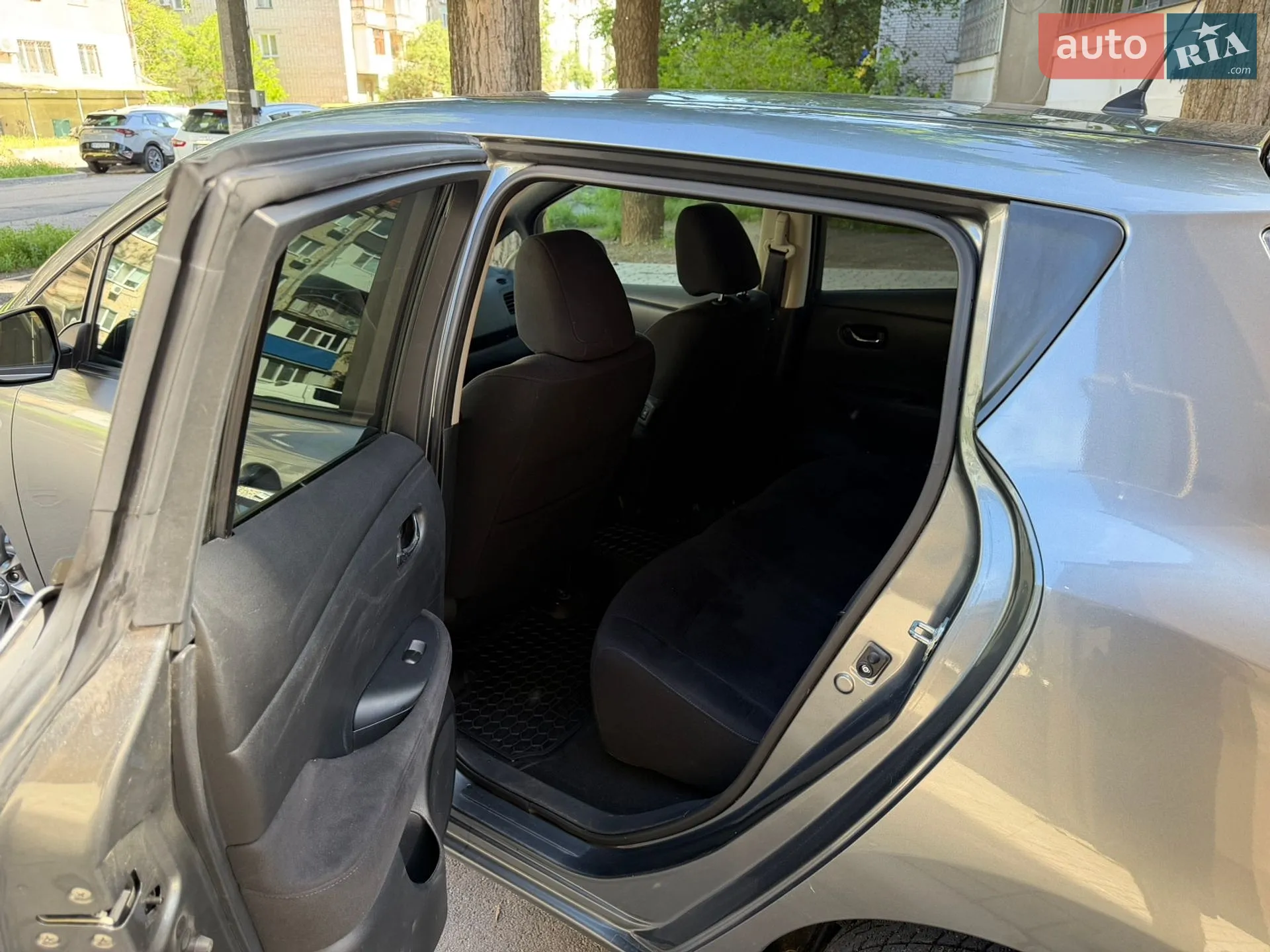 2017 Nissan Leaf - мініатюра 12