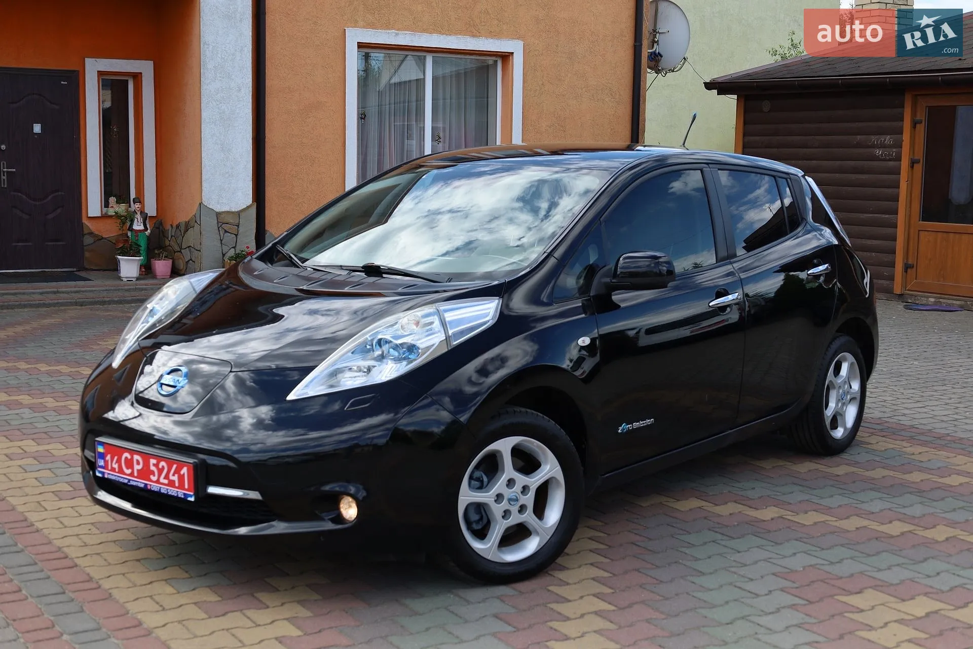 2011 Nissan Leaf - мініатюра 2