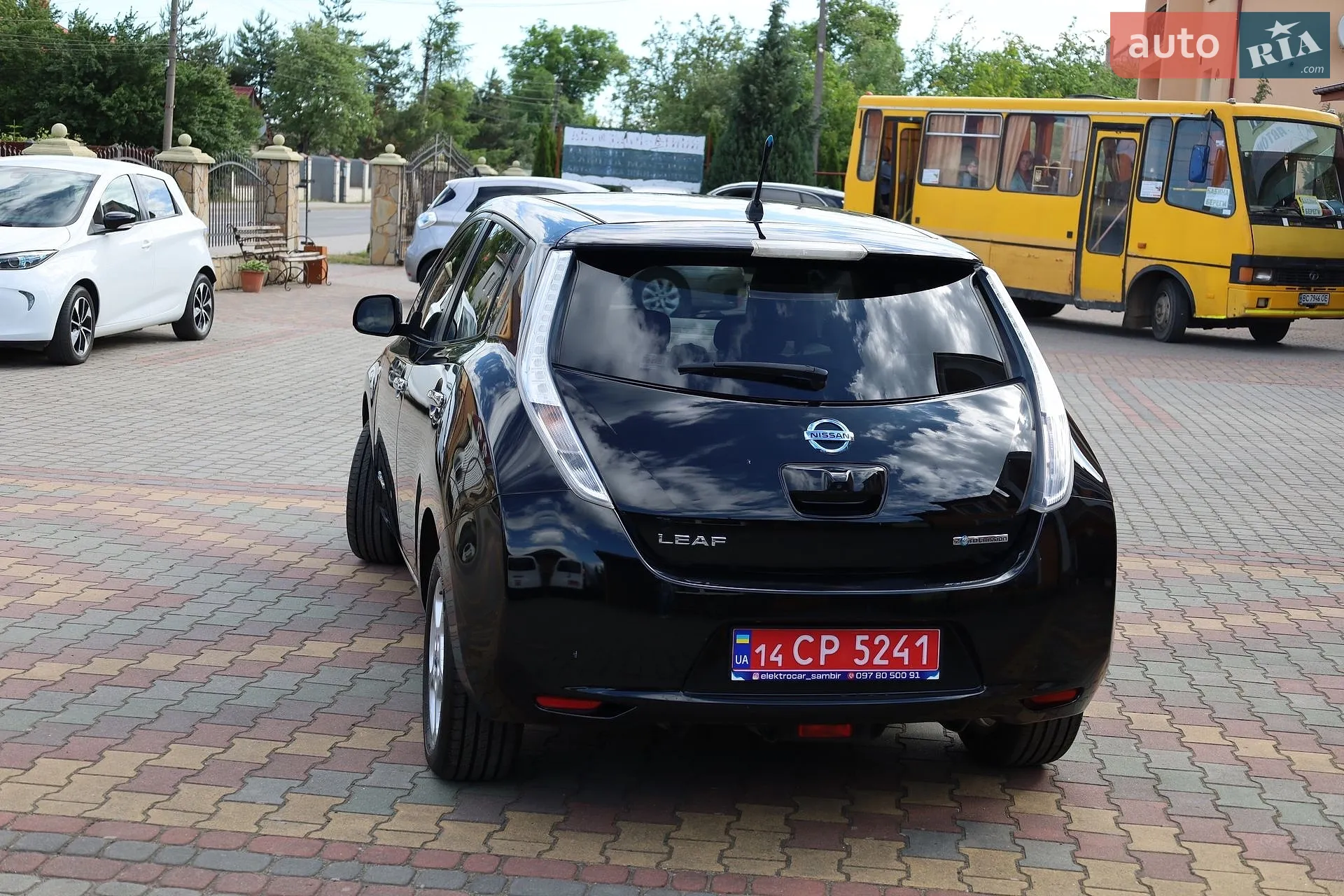 2011 Nissan Leaf - мініатюра 9