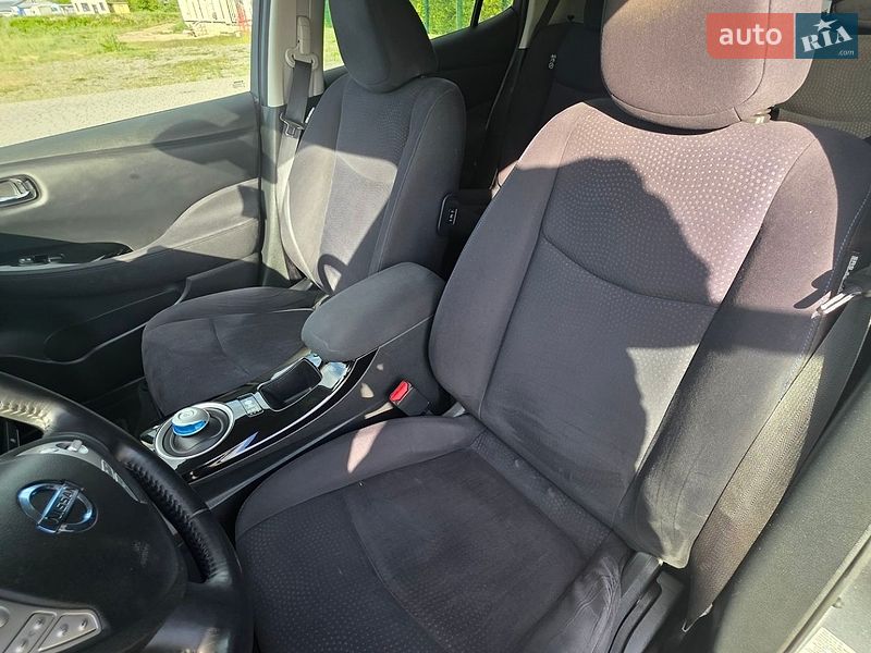 Хетчбек Nissan Leaf 2015 в Стрию