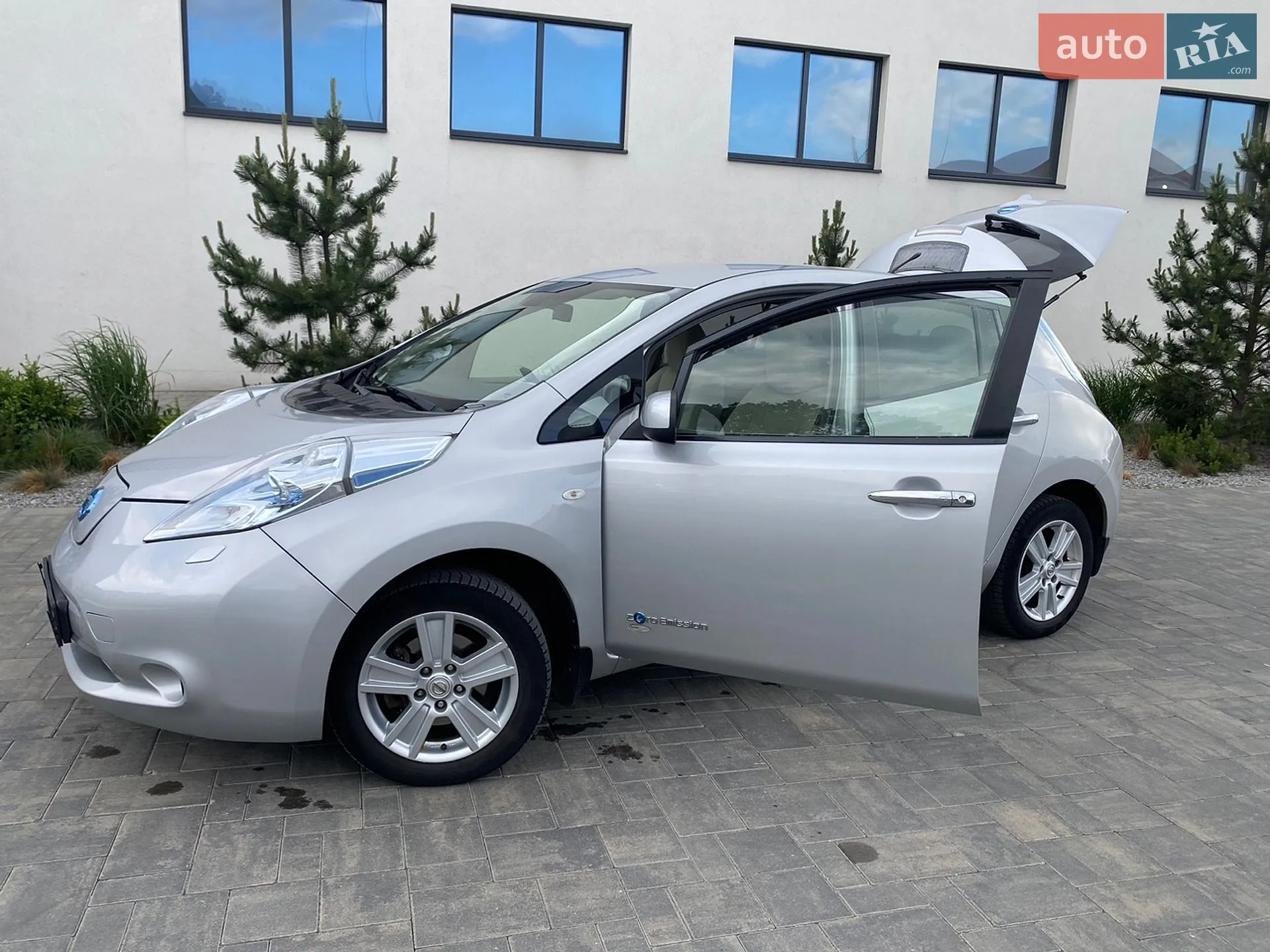 2012 Nissan Leaf - мініатюра 26