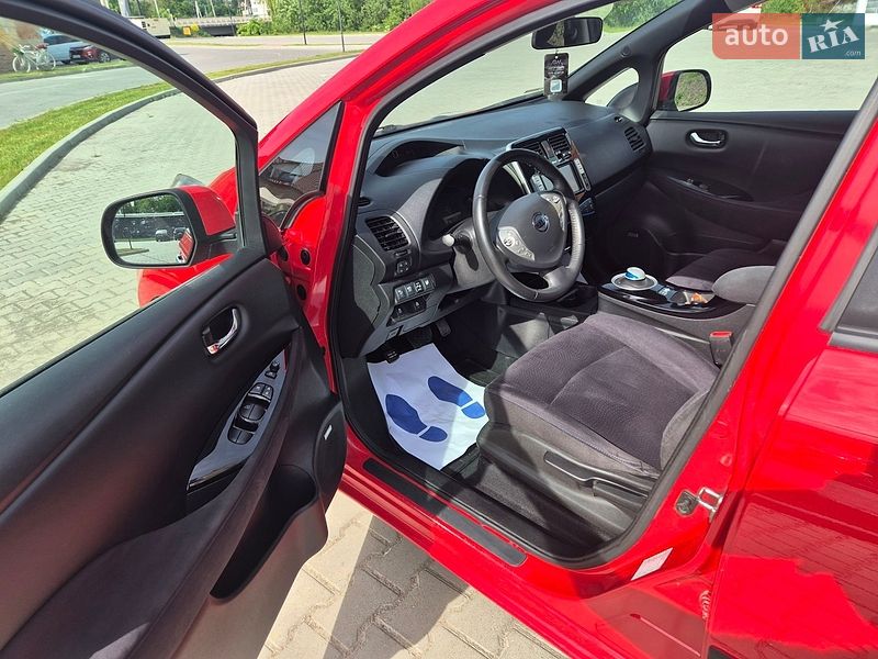 Хэтчбек Nissan Leaf 2016 в Бережанах