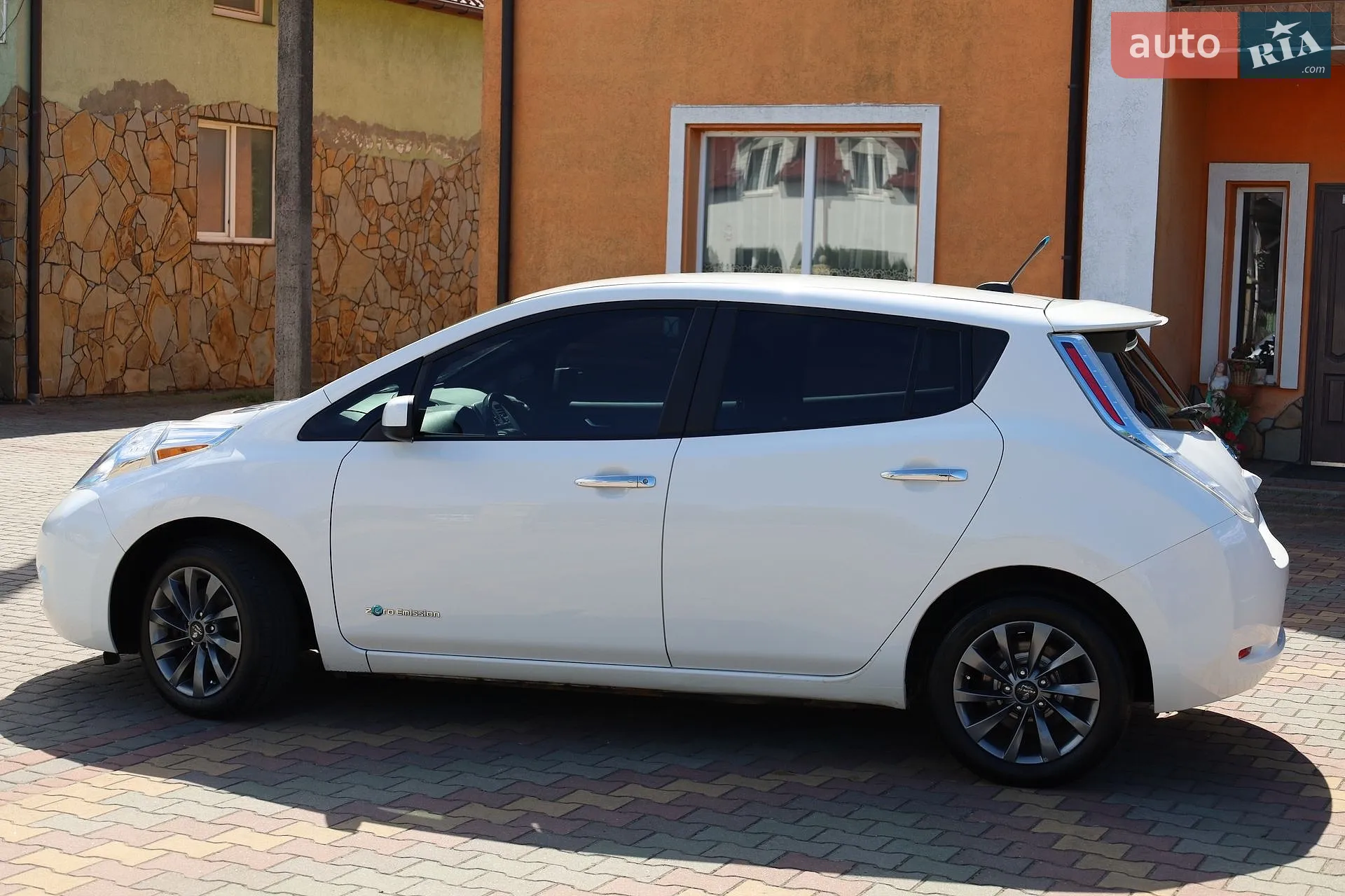 2013 Nissan Leaf - мініатюра 14