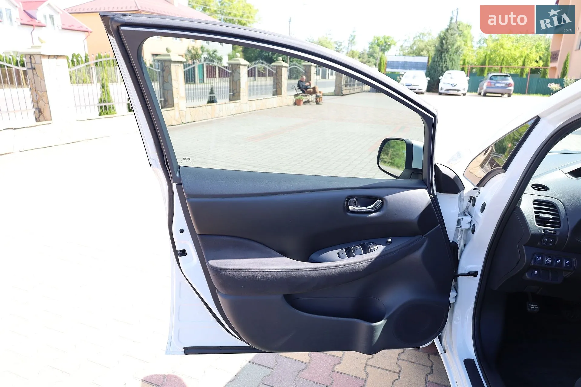2013 Nissan Leaf - мініатюра 28