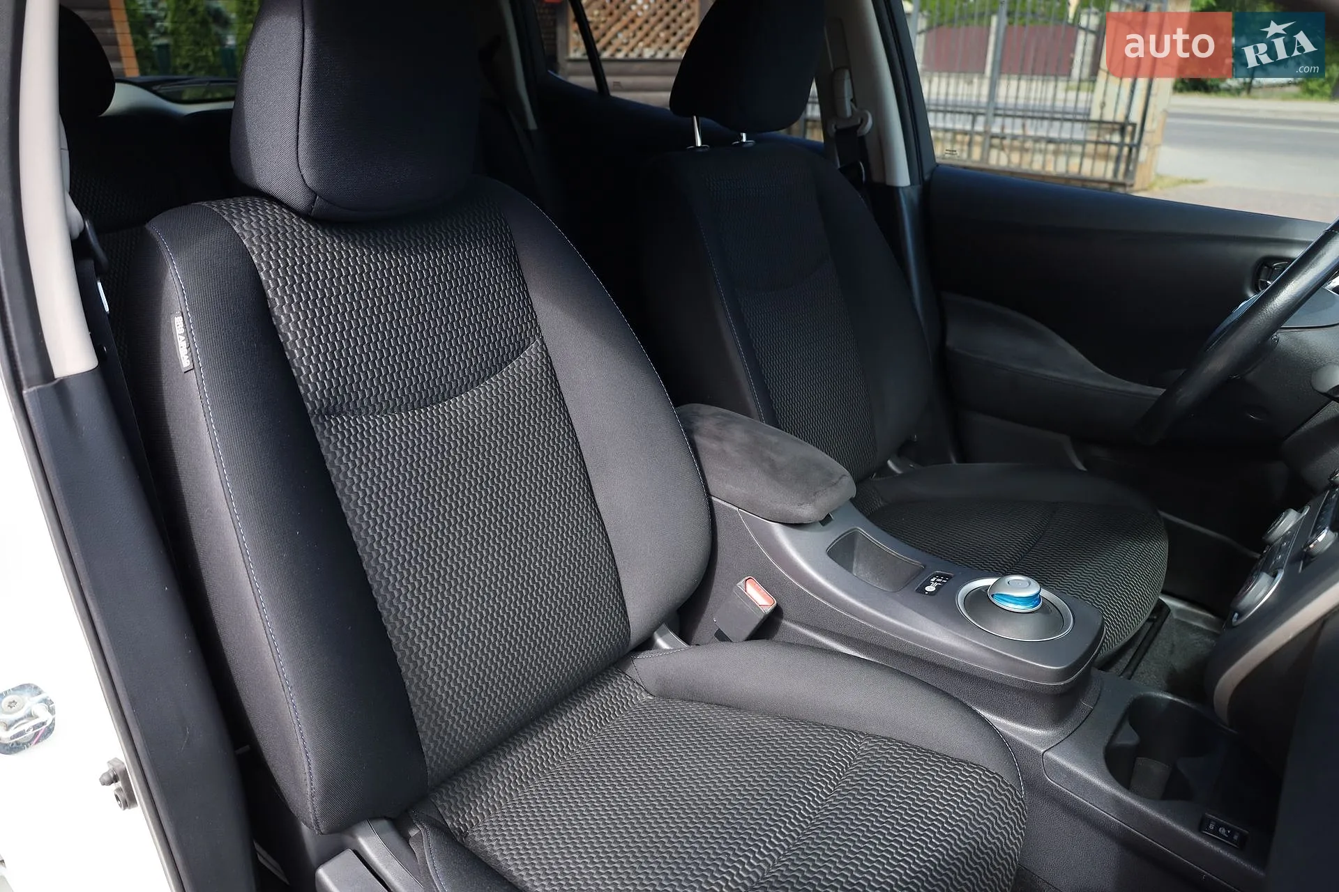 2013 Nissan Leaf - мініатюра 41