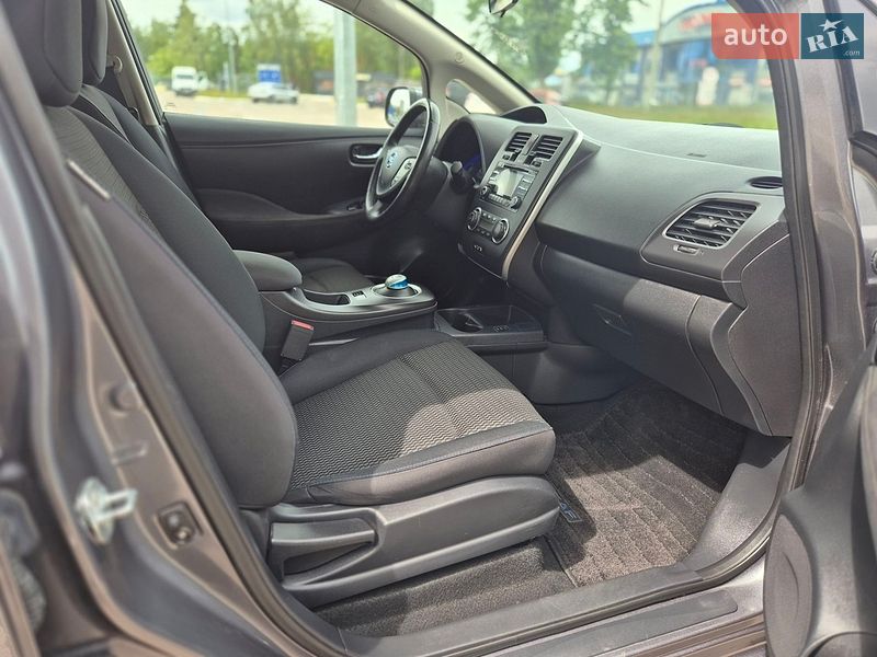 Хэтчбек Nissan Leaf 2014 в Житомире