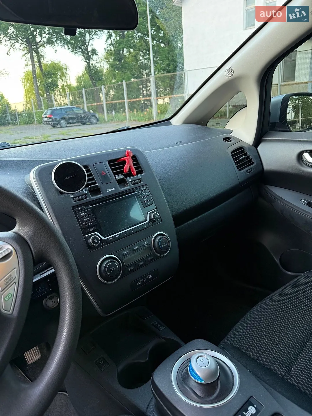 2015 Nissan Leaf - мініатюра 13