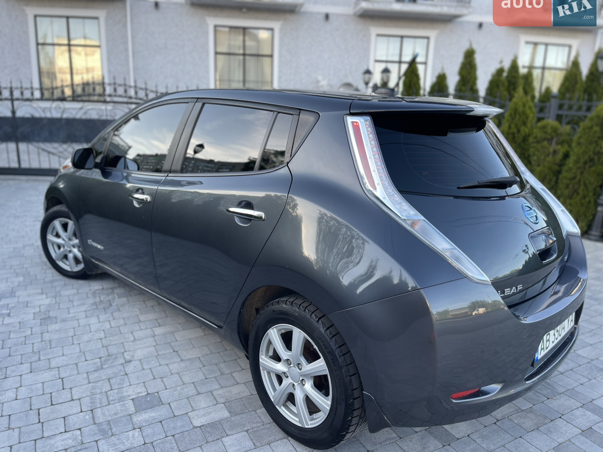 2013 Nissan Leaf - мініатюра 16