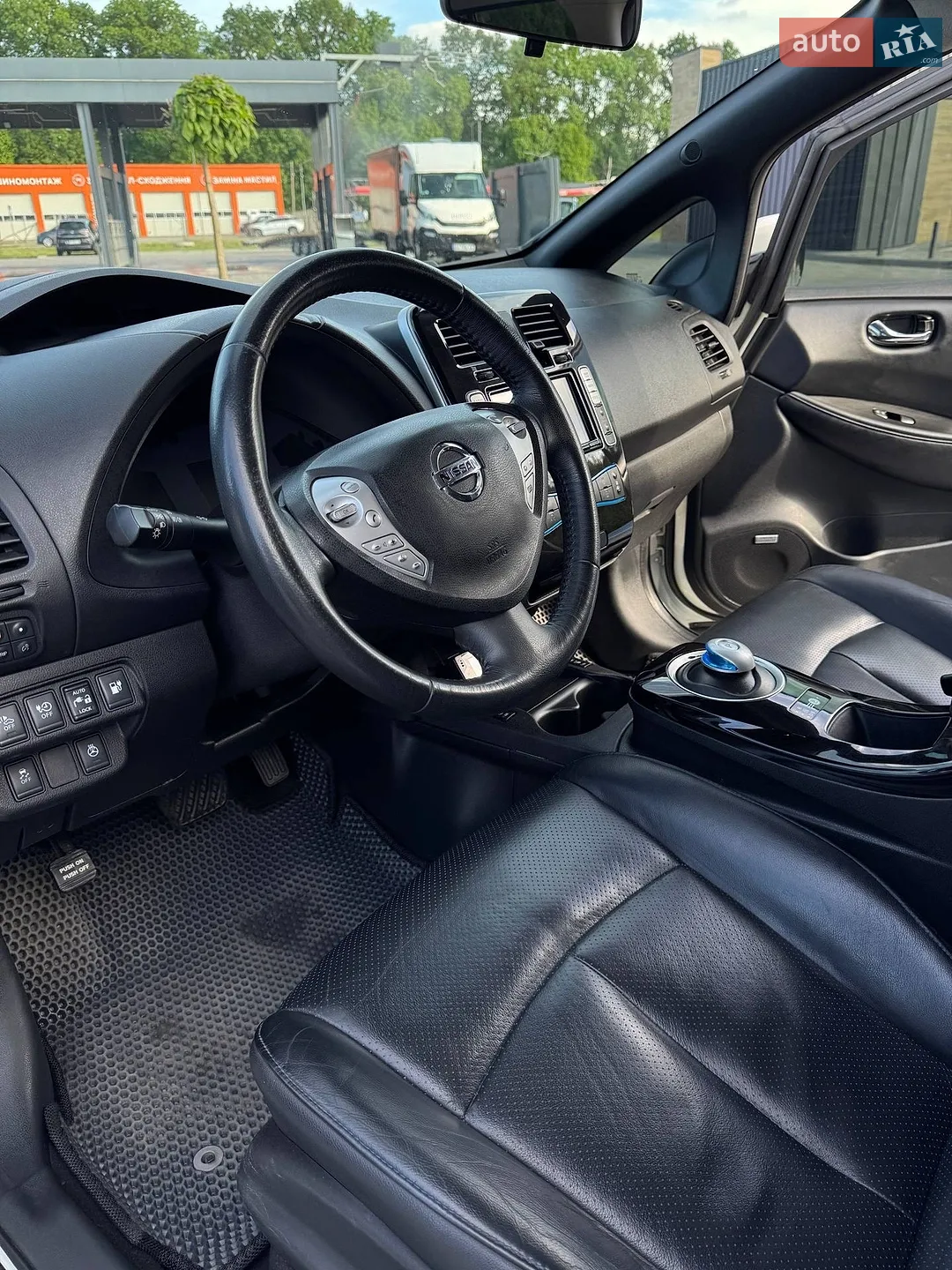 2017 Nissan Leaf - мініатюра 12