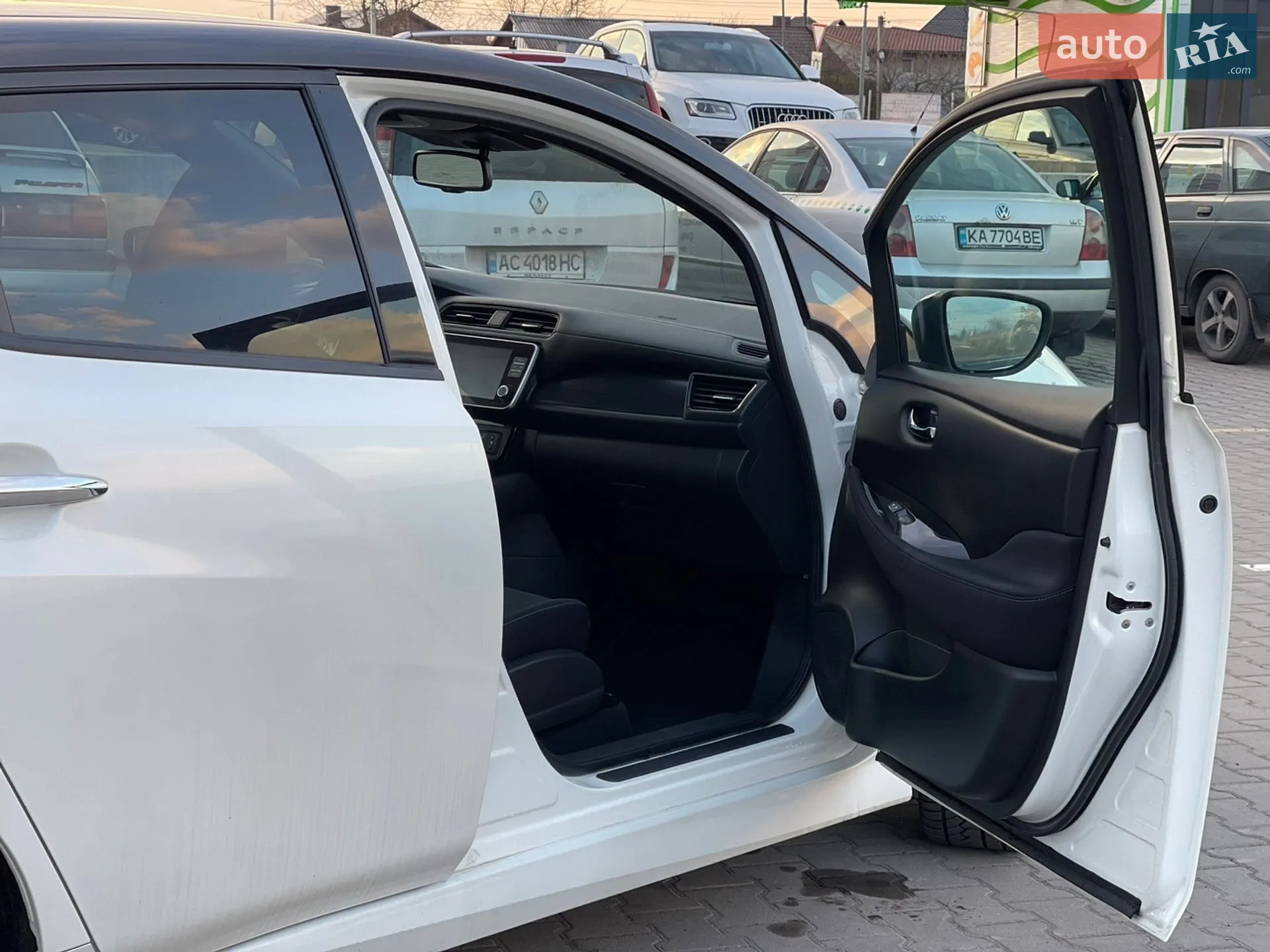 2020 Nissan Leaf - мініатюра 41