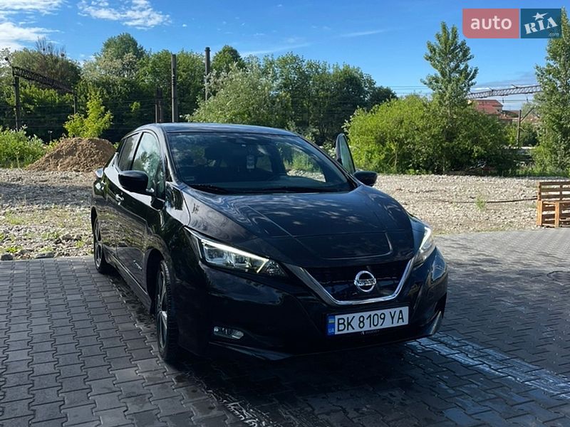 2018 Nissan Leaf, VIN SJNFAAZE1U0003685:plate — фото 1 (autoria)