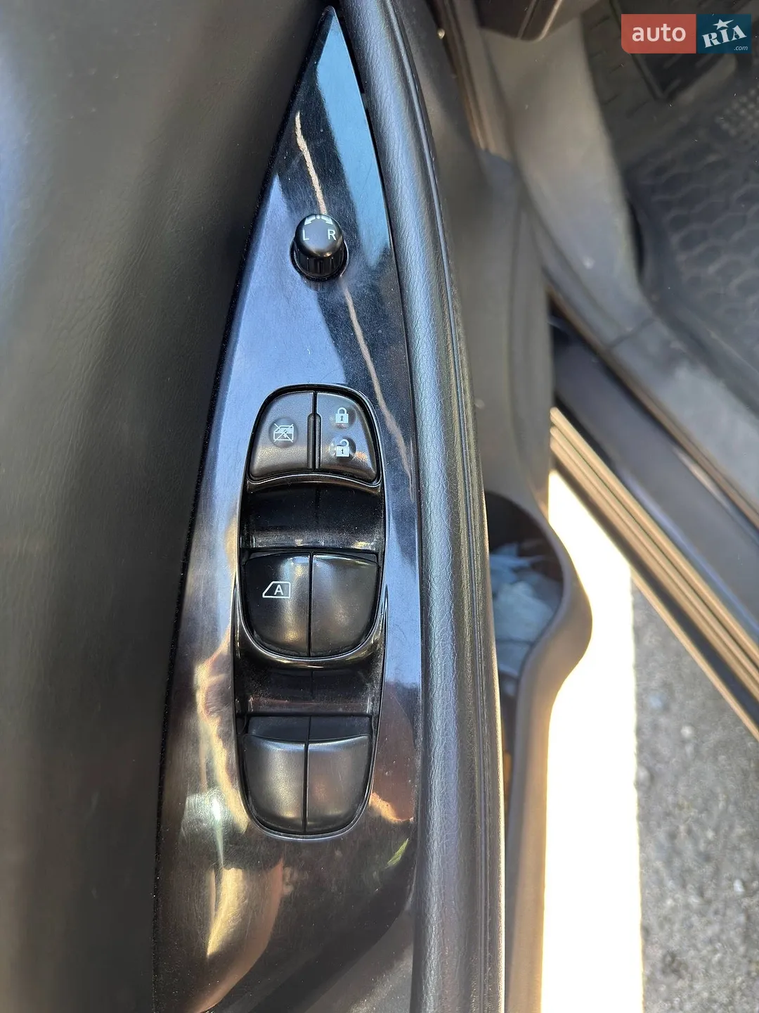 2013 Nissan Leaf - мініатюра 17