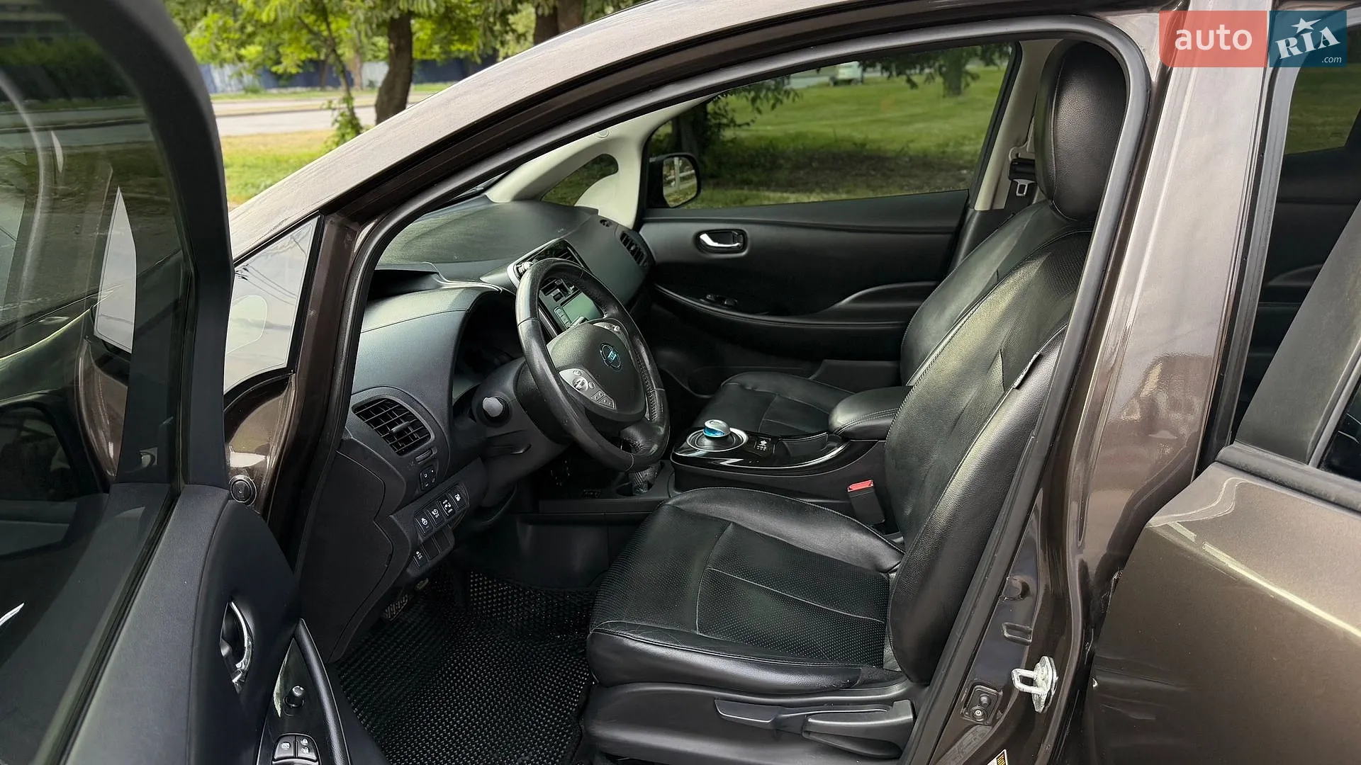 2015 Nissan Leaf - мініатюра 11