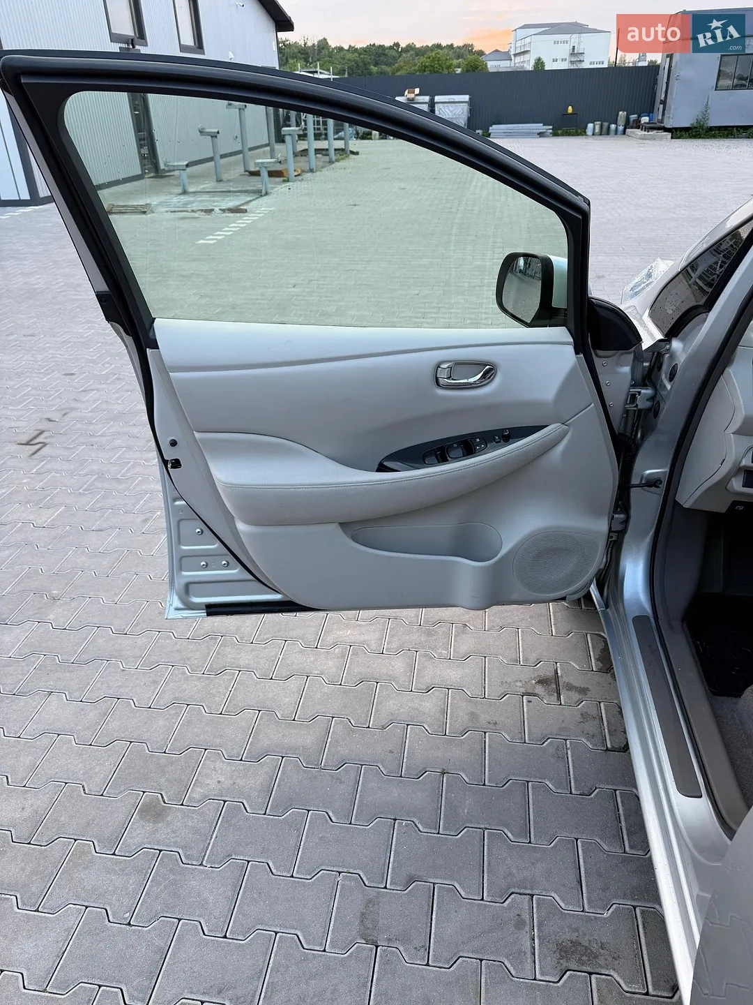 2012 Nissan Leaf - мініатюра 41