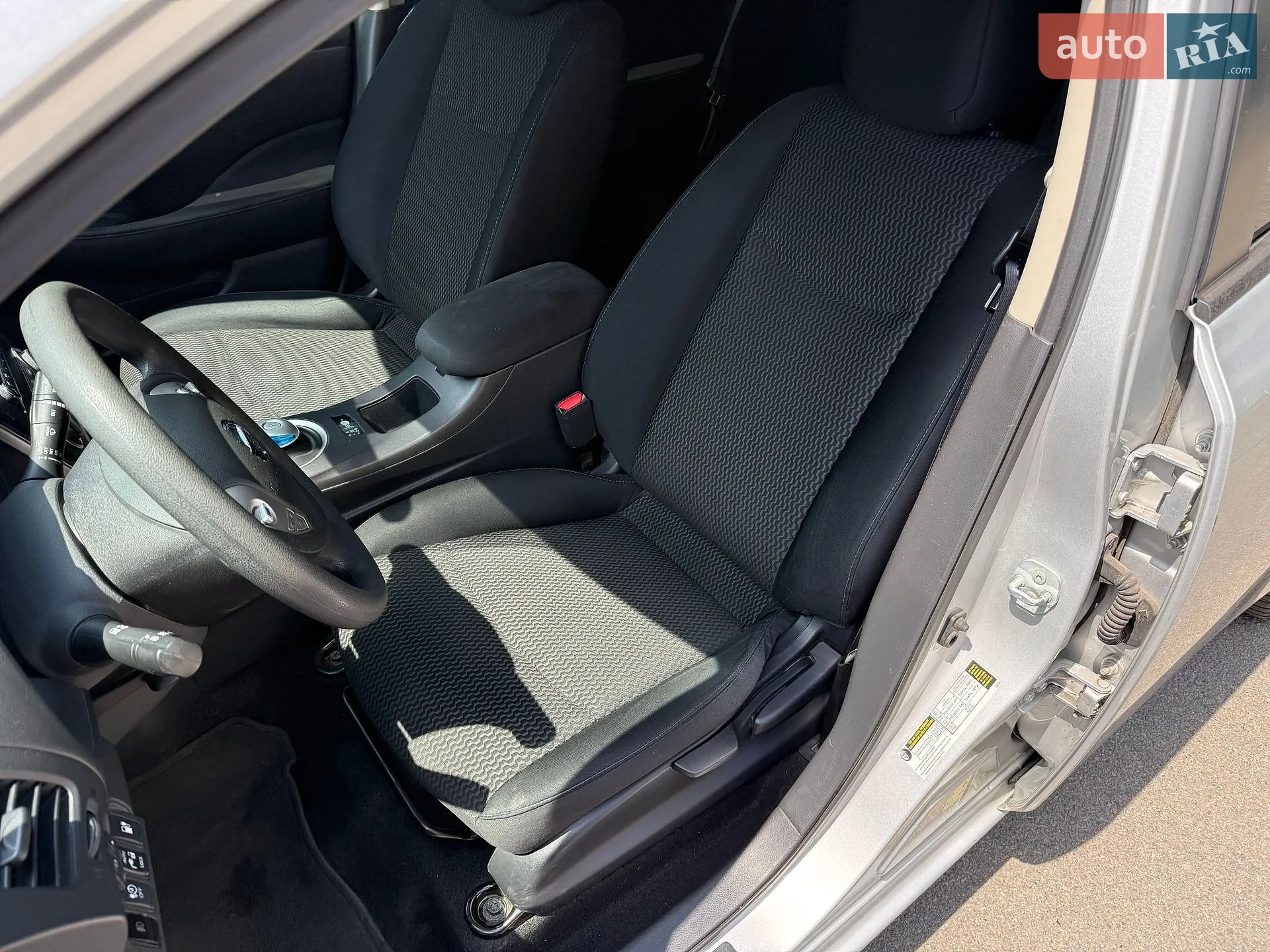 2017 Nissan Leaf - мініатюра 12