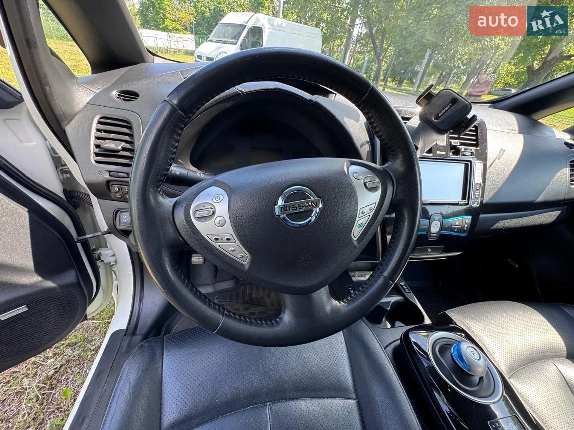 2015 Nissan Leaf - мініатюра 4