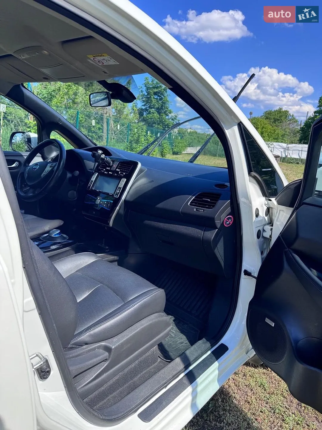 2015 Nissan Leaf - мініатюра 10