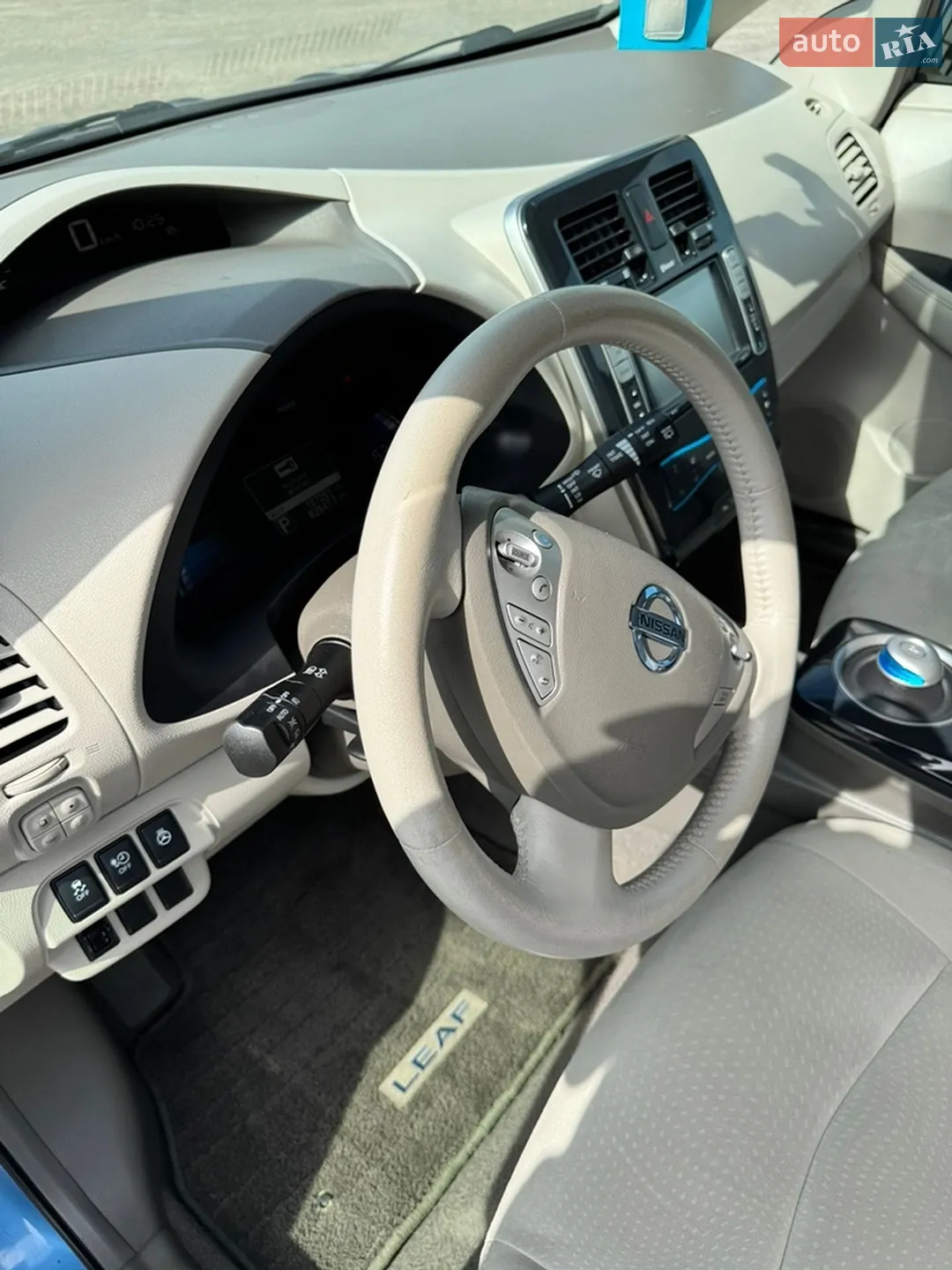 2012 Nissan Leaf - мініатюра 10
