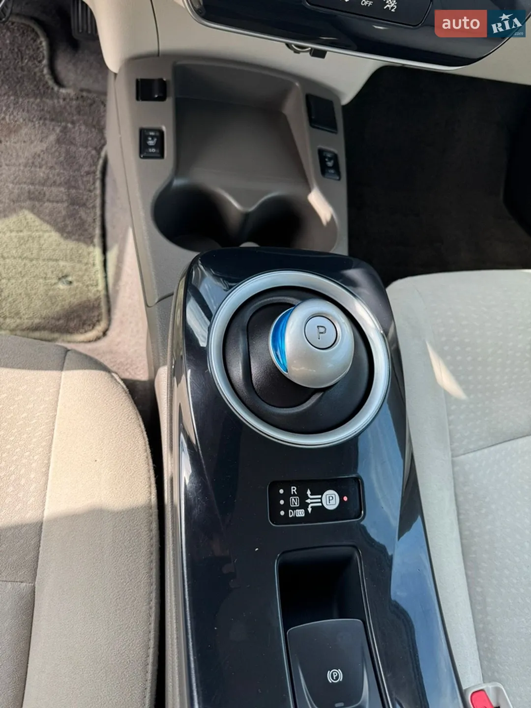 2012 Nissan Leaf - мініатюра 12