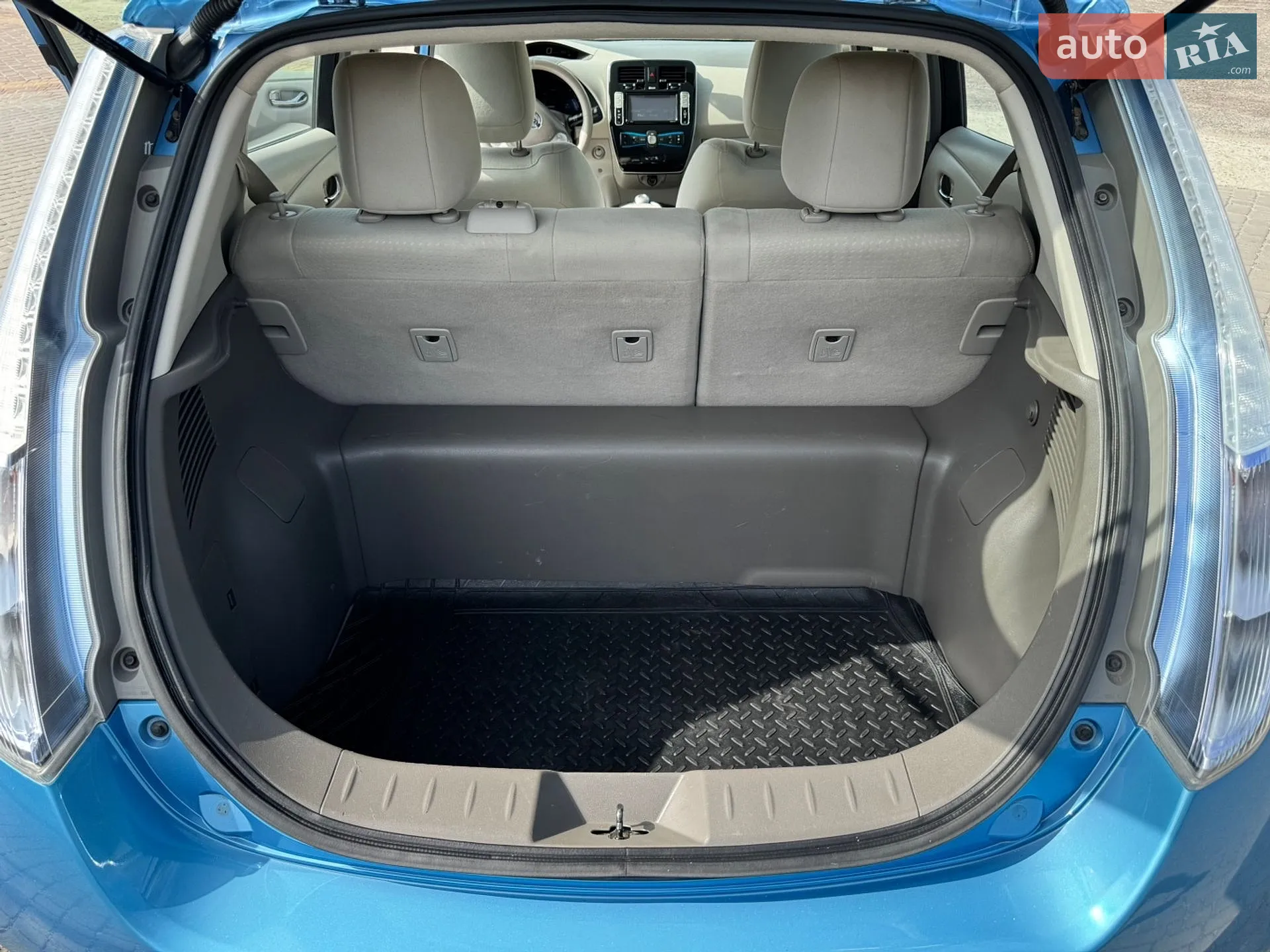 2012 Nissan Leaf - мініатюра 21