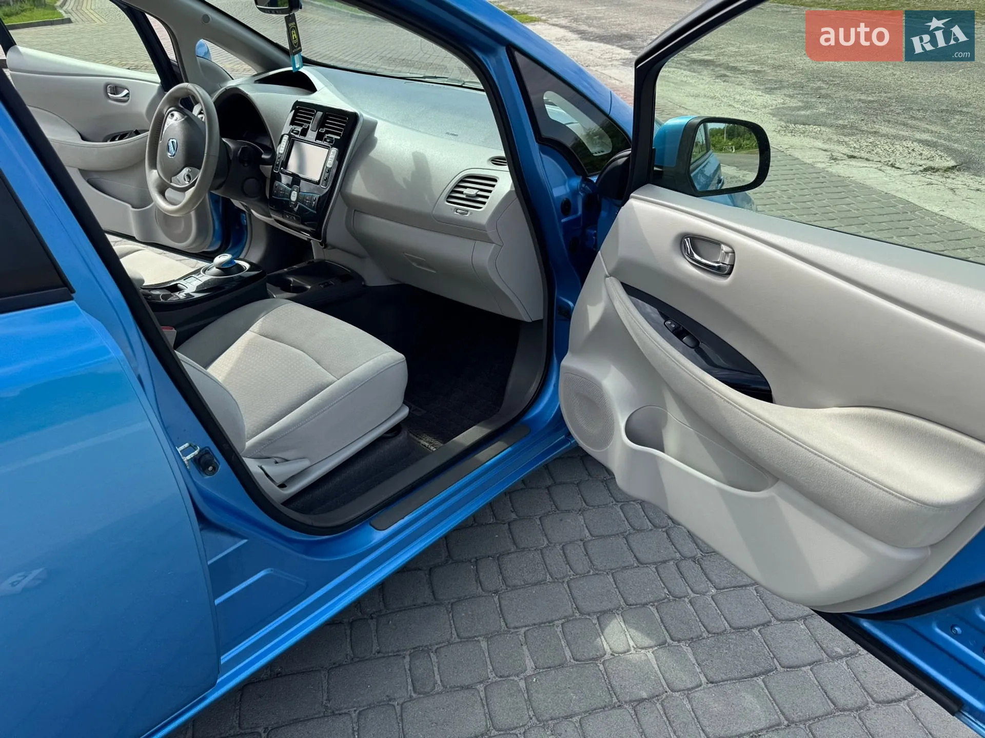 2012 Nissan Leaf - мініатюра 25
