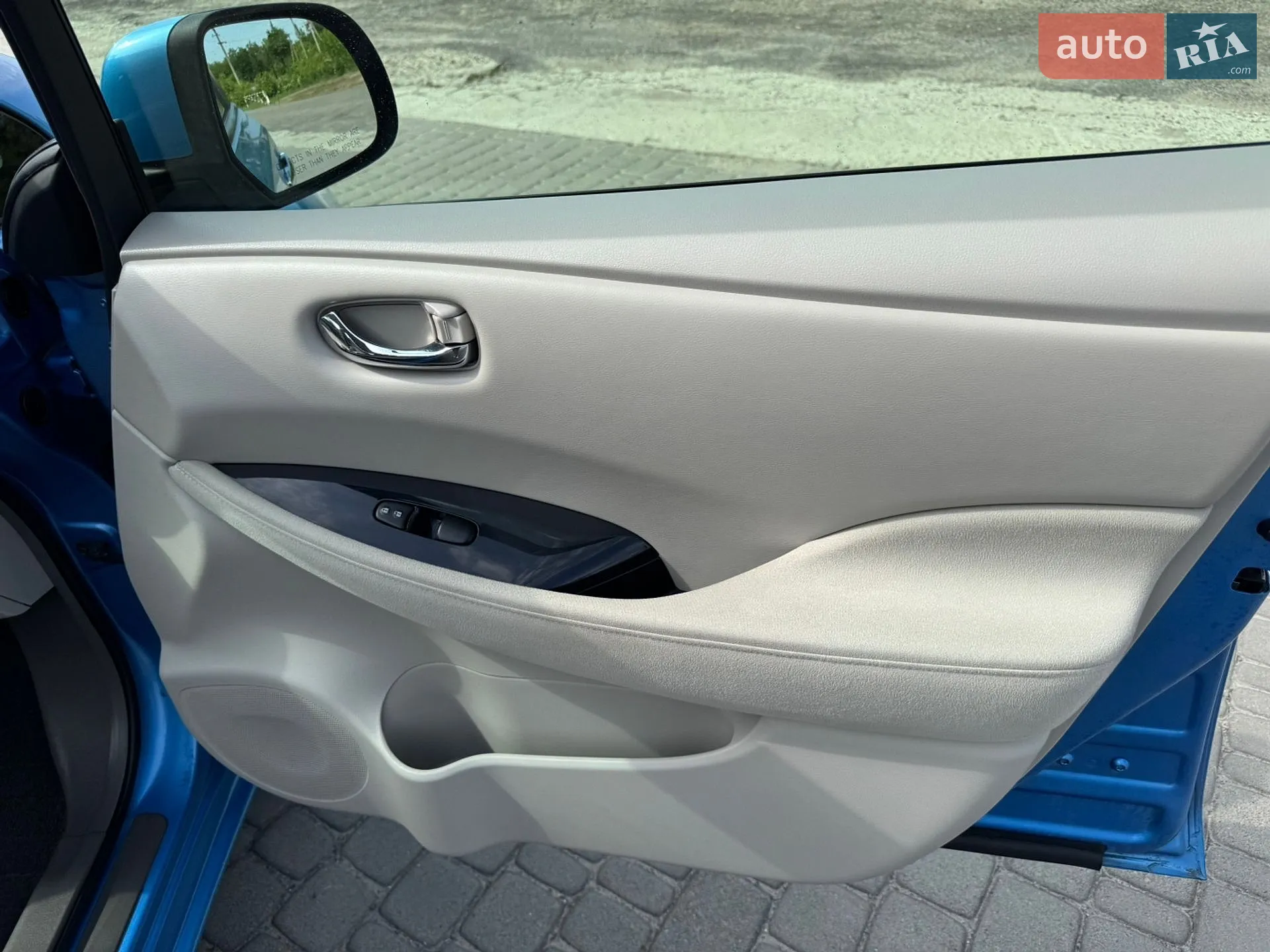2012 Nissan Leaf - мініатюра 26