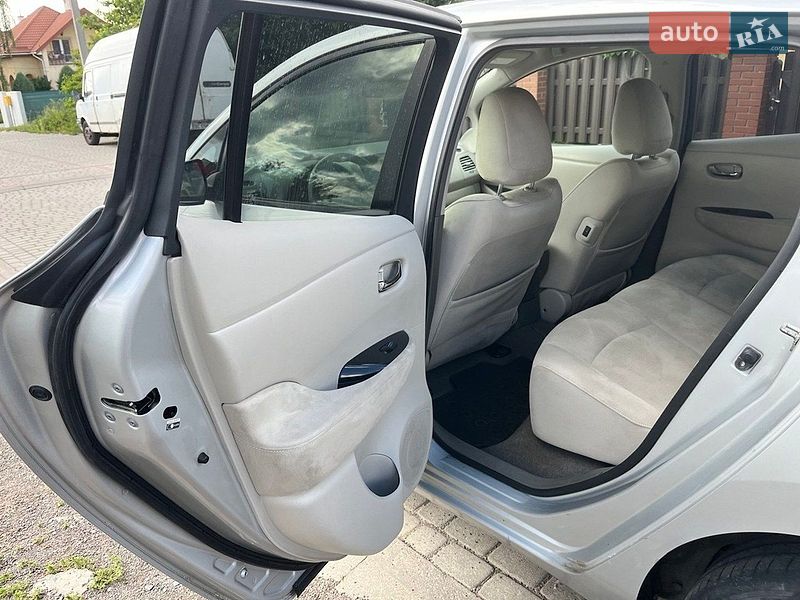 Хетчбек Nissan Leaf 2012 в Львові фото 18 Хетчбек Nissan Leaf 2012 в Львові