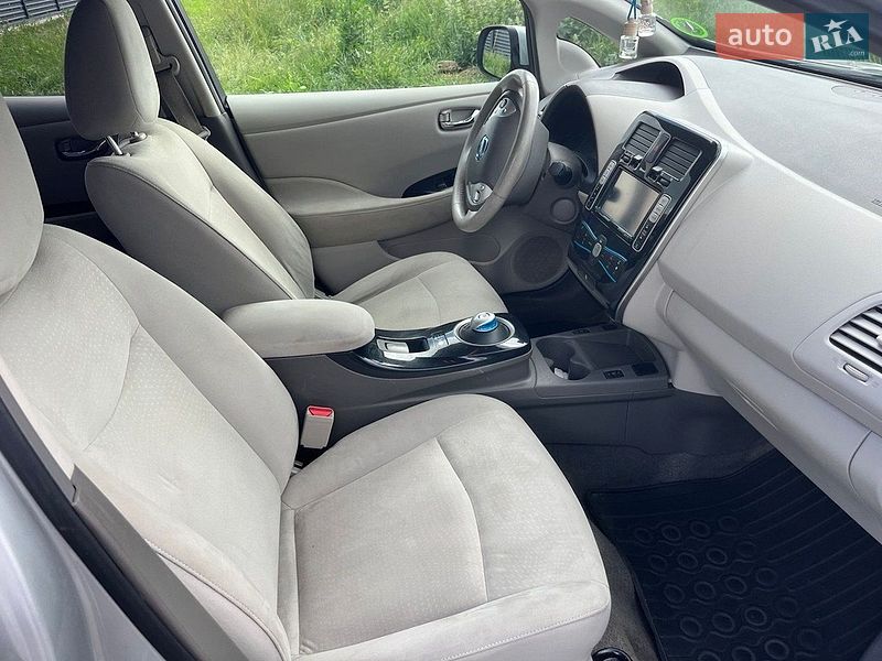 Хетчбек Nissan Leaf 2012 в Львові фото 15 Хетчбек Nissan Leaf 2012 в Львові