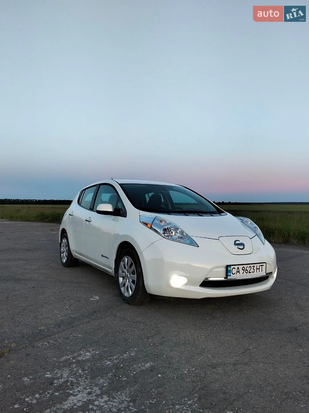 2016 Nissan Leaf - мініатюра 18
