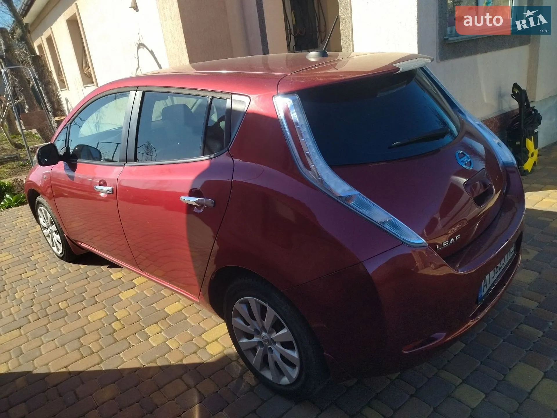2014 Nissan Leaf - мініатюра 2