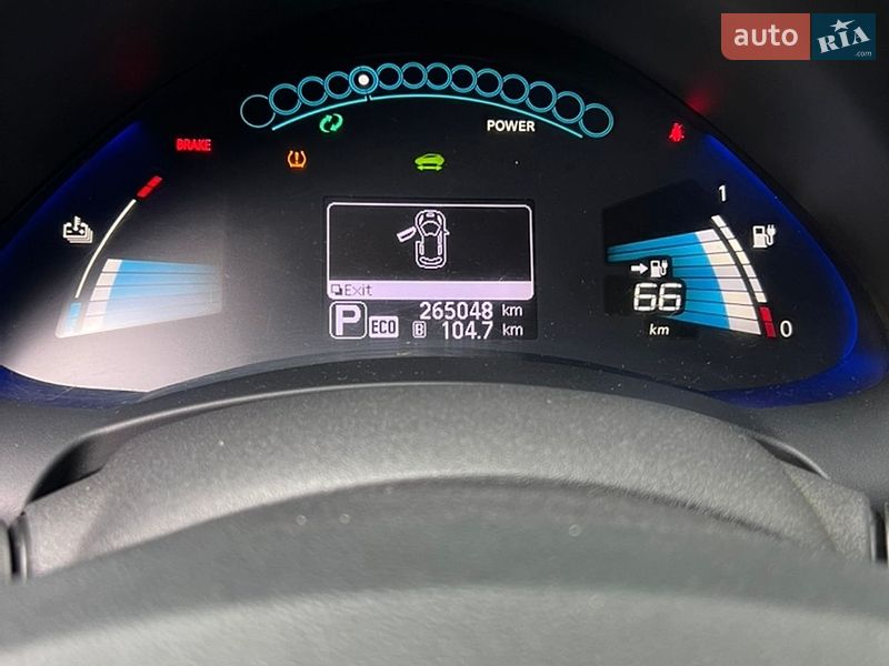 Хэтчбек Nissan Leaf 2015 в Днепре