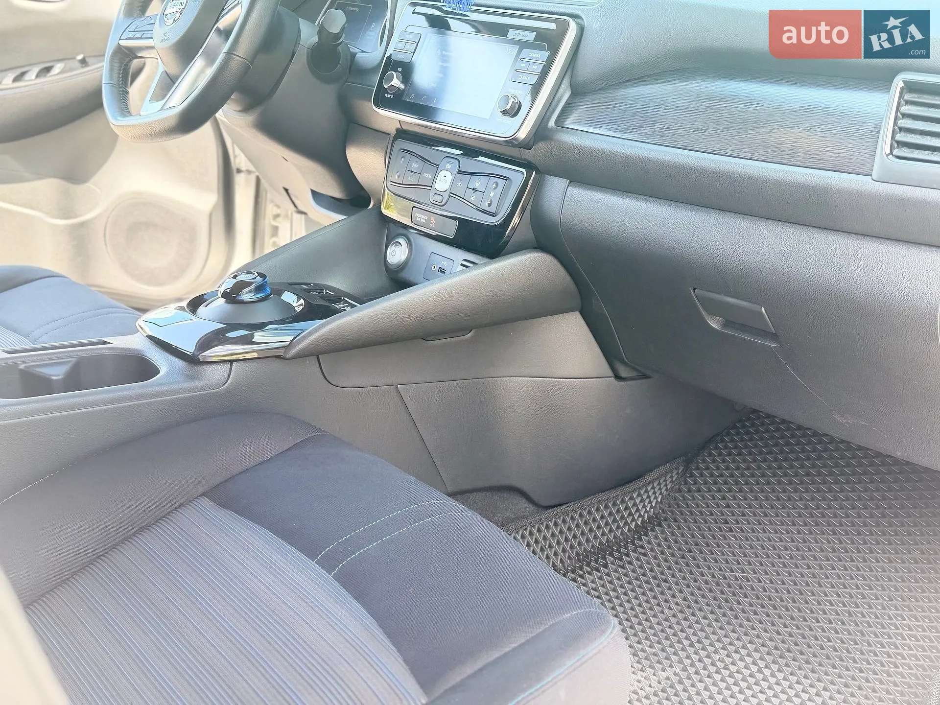 2019 Nissan Leaf - мініатюра 12