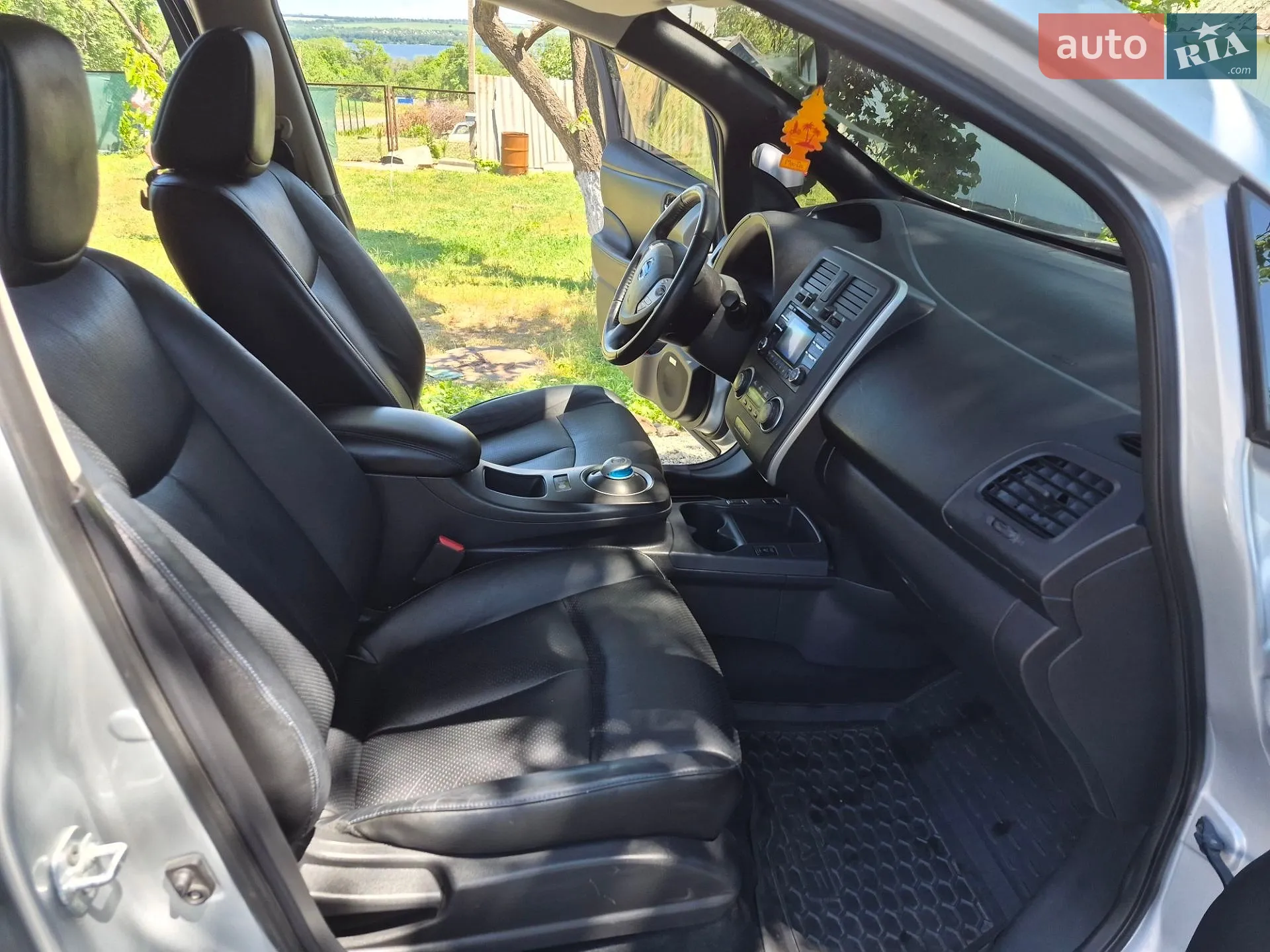 2015 Nissan Leaf - мініатюра 30