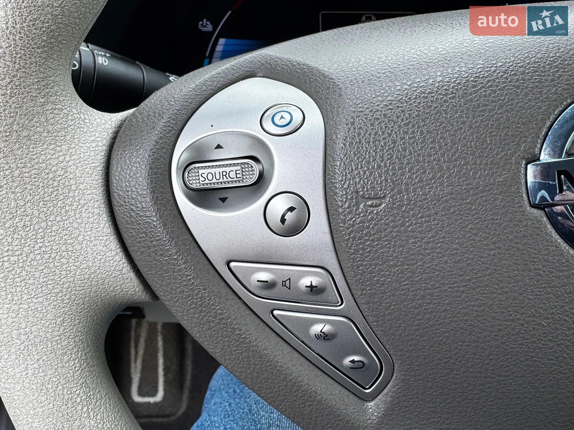 2012 Nissan Leaf - мініатюра 23