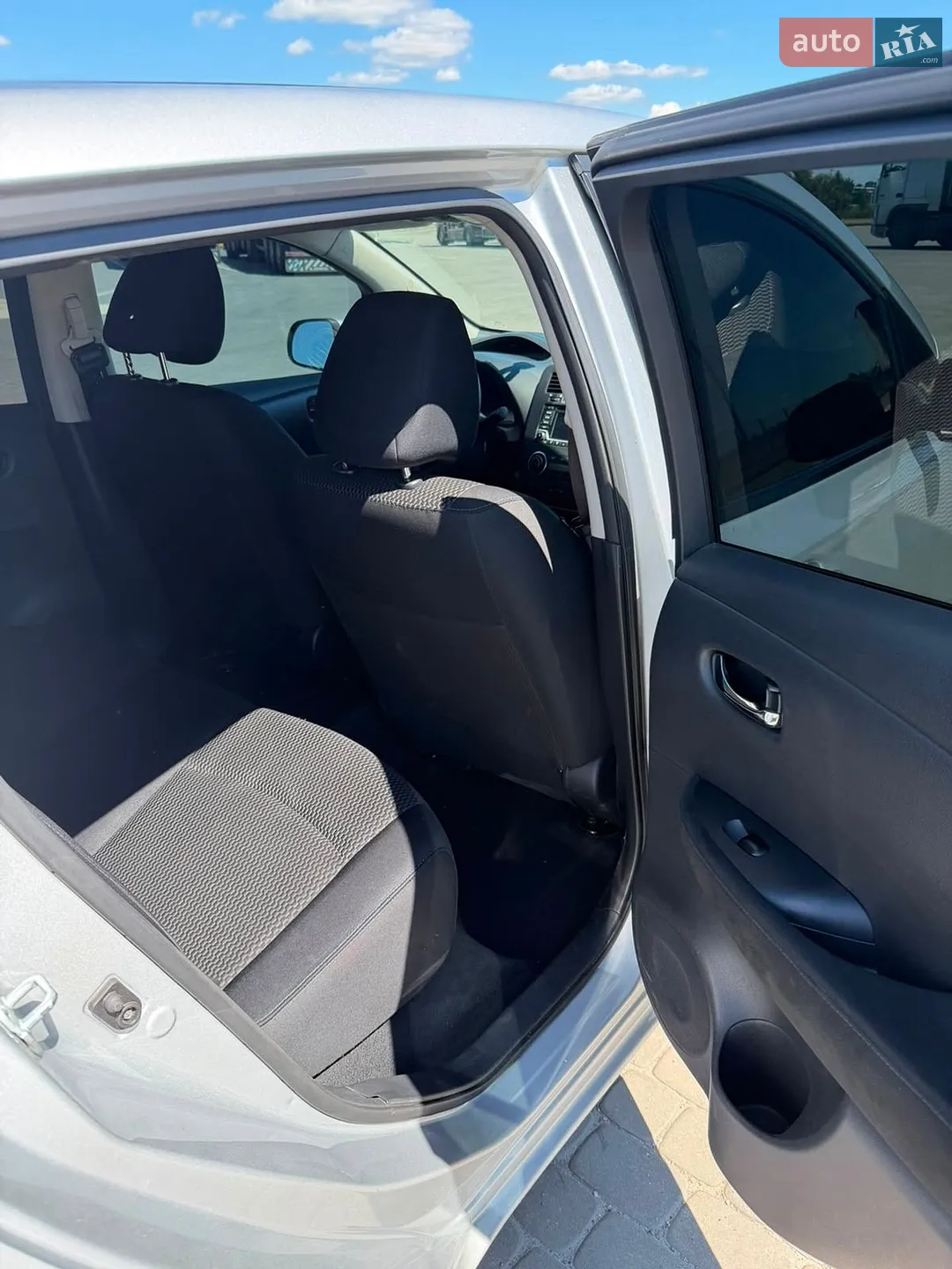2016 Nissan Leaf - мініатюра 14
