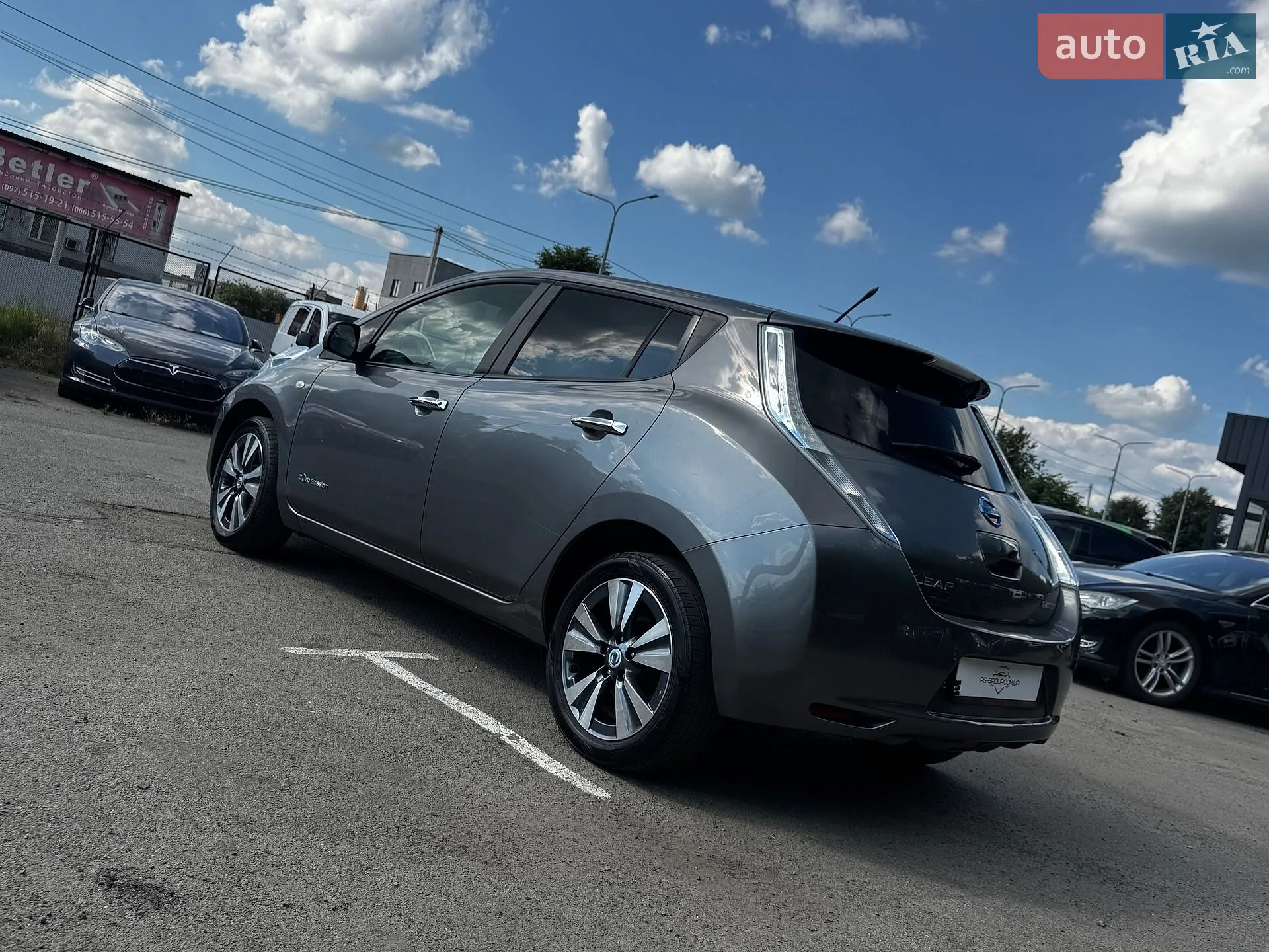 2014 Nissan Leaf - мініатюра 11