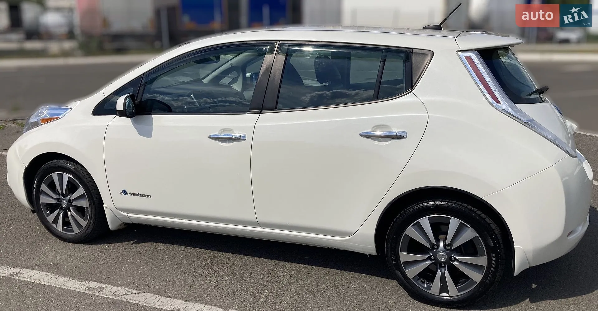 2015 Nissan Leaf - мініатюра 4
