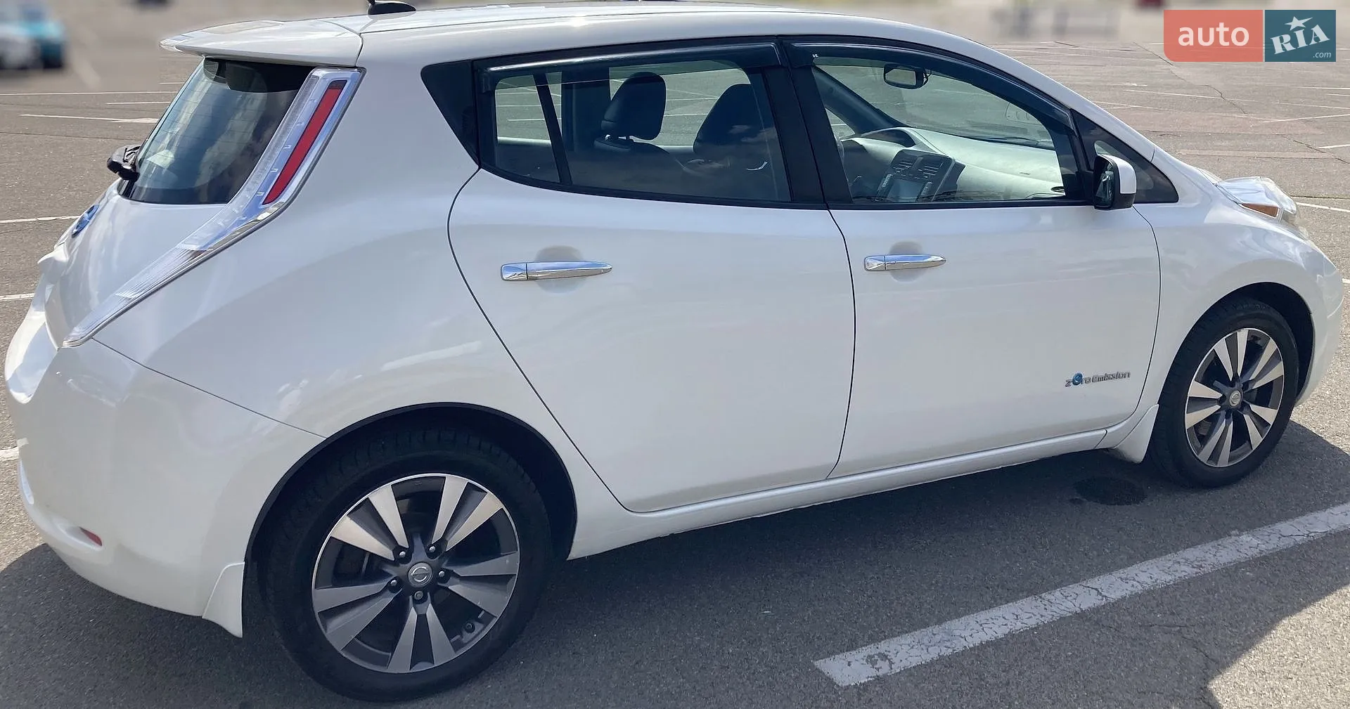 2015 Nissan Leaf - мініатюра 11