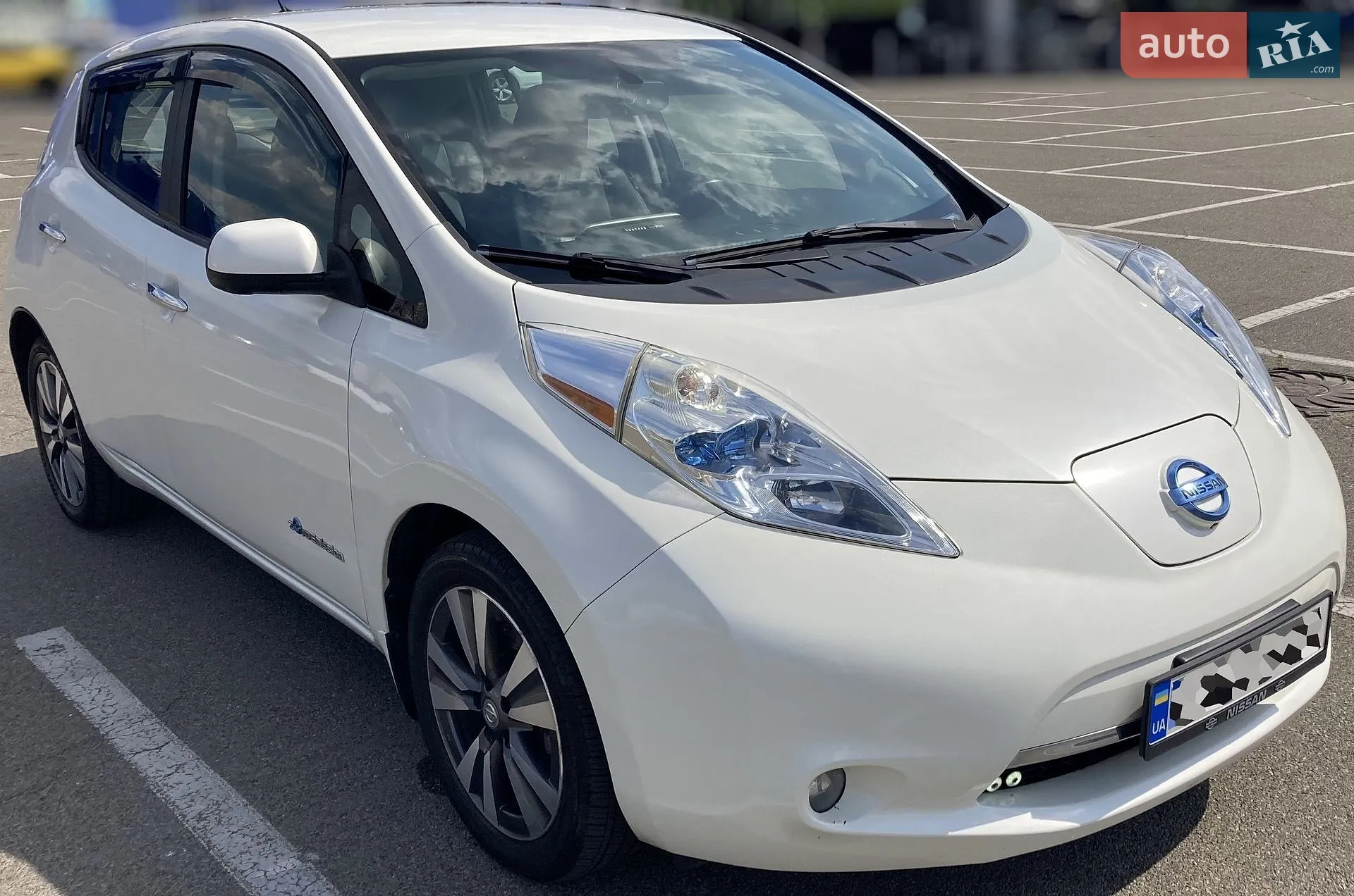 2015 Nissan Leaf - мініатюра 12