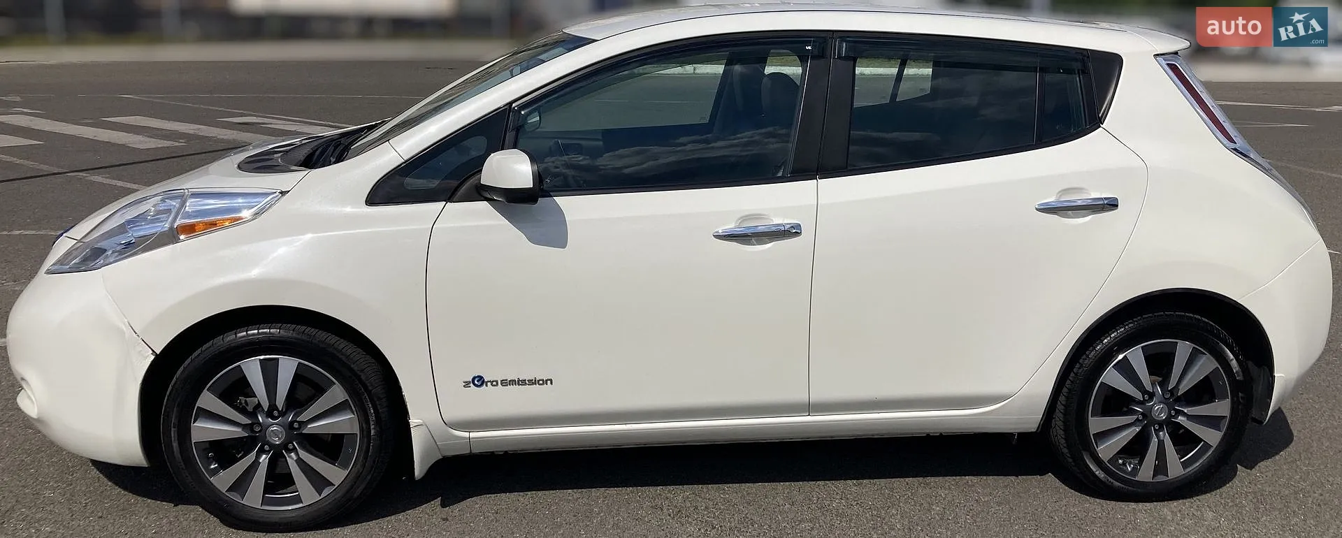 2015 Nissan Leaf - мініатюра 17