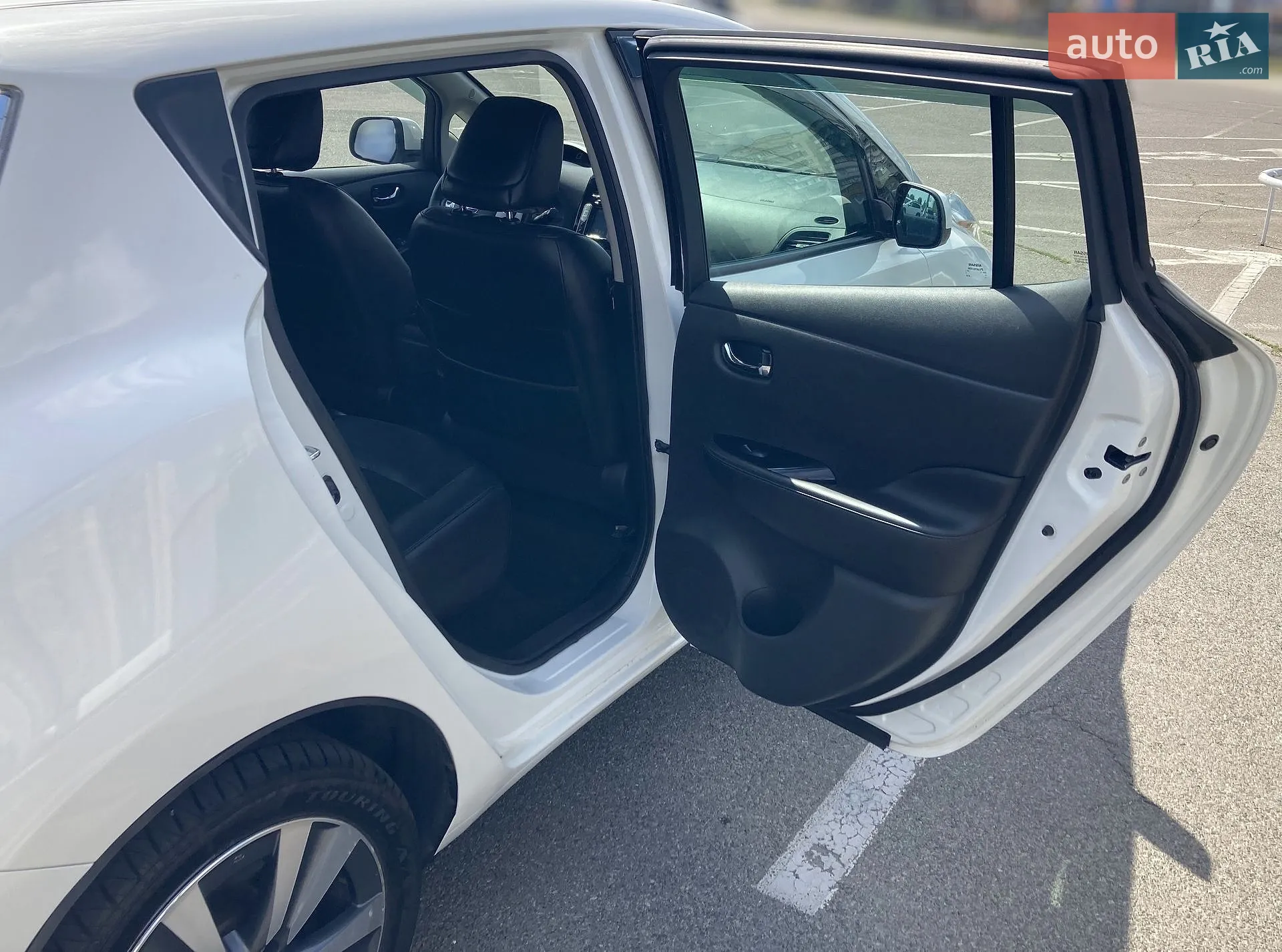 2015 Nissan Leaf - мініатюра 29