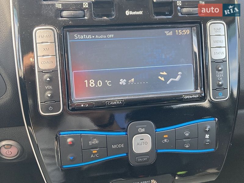 Хетчбек Nissan Leaf 2015 в Києві