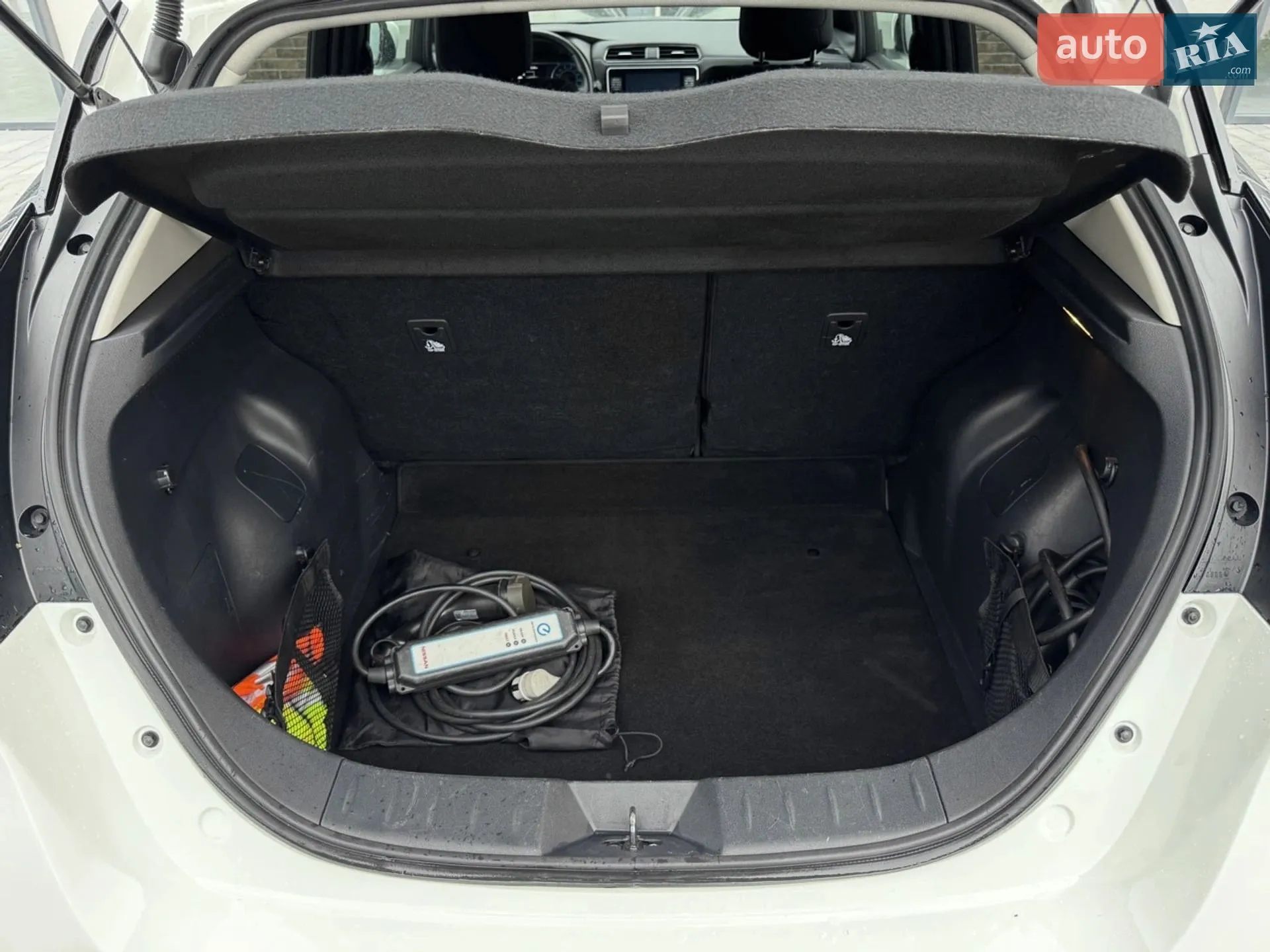 Nissan Leaf 2020 VIN SJNFAAZE1U0099628 фото оголошення 11 з 13