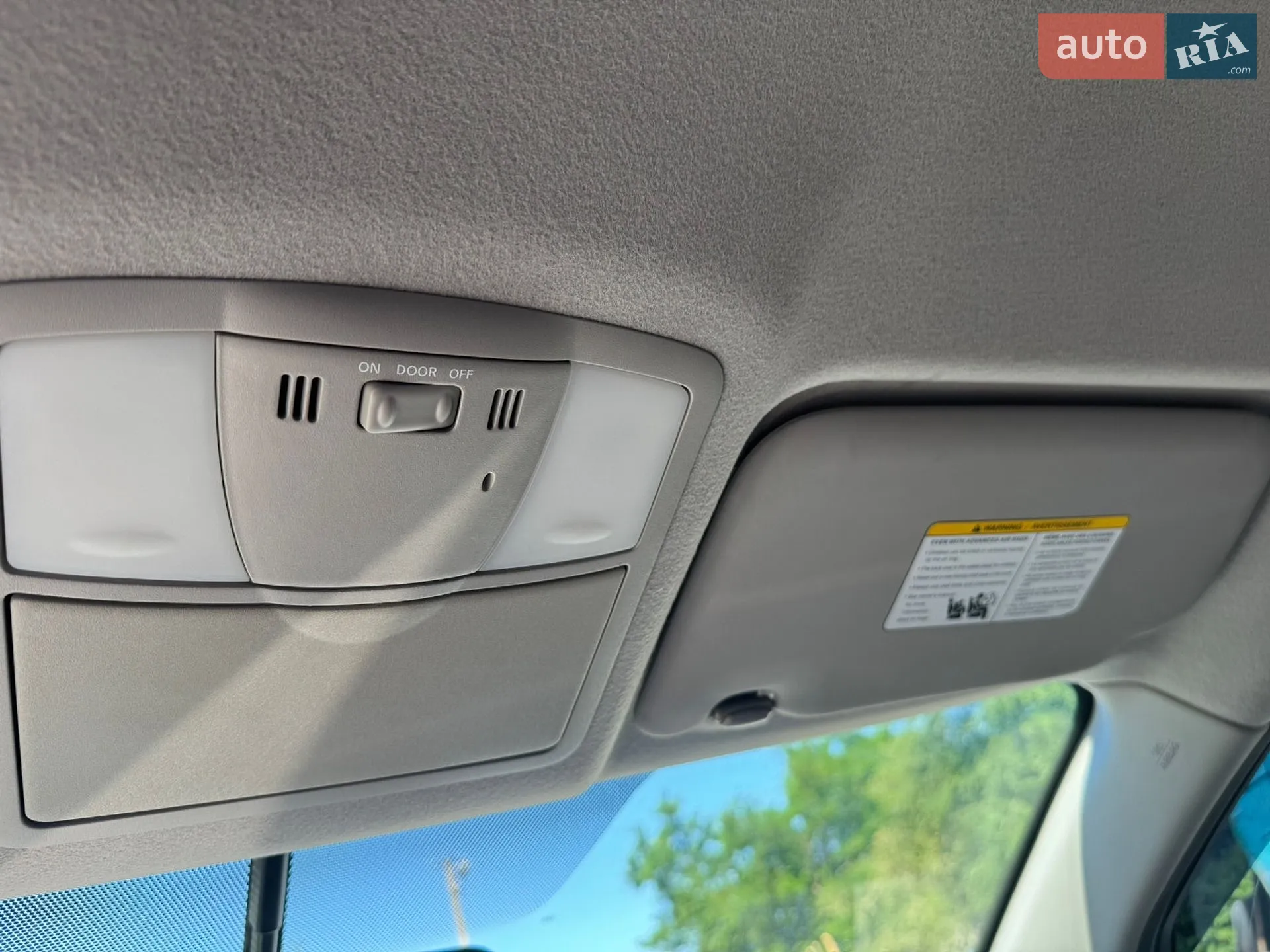 2011 Nissan Leaf - мініатюра 19