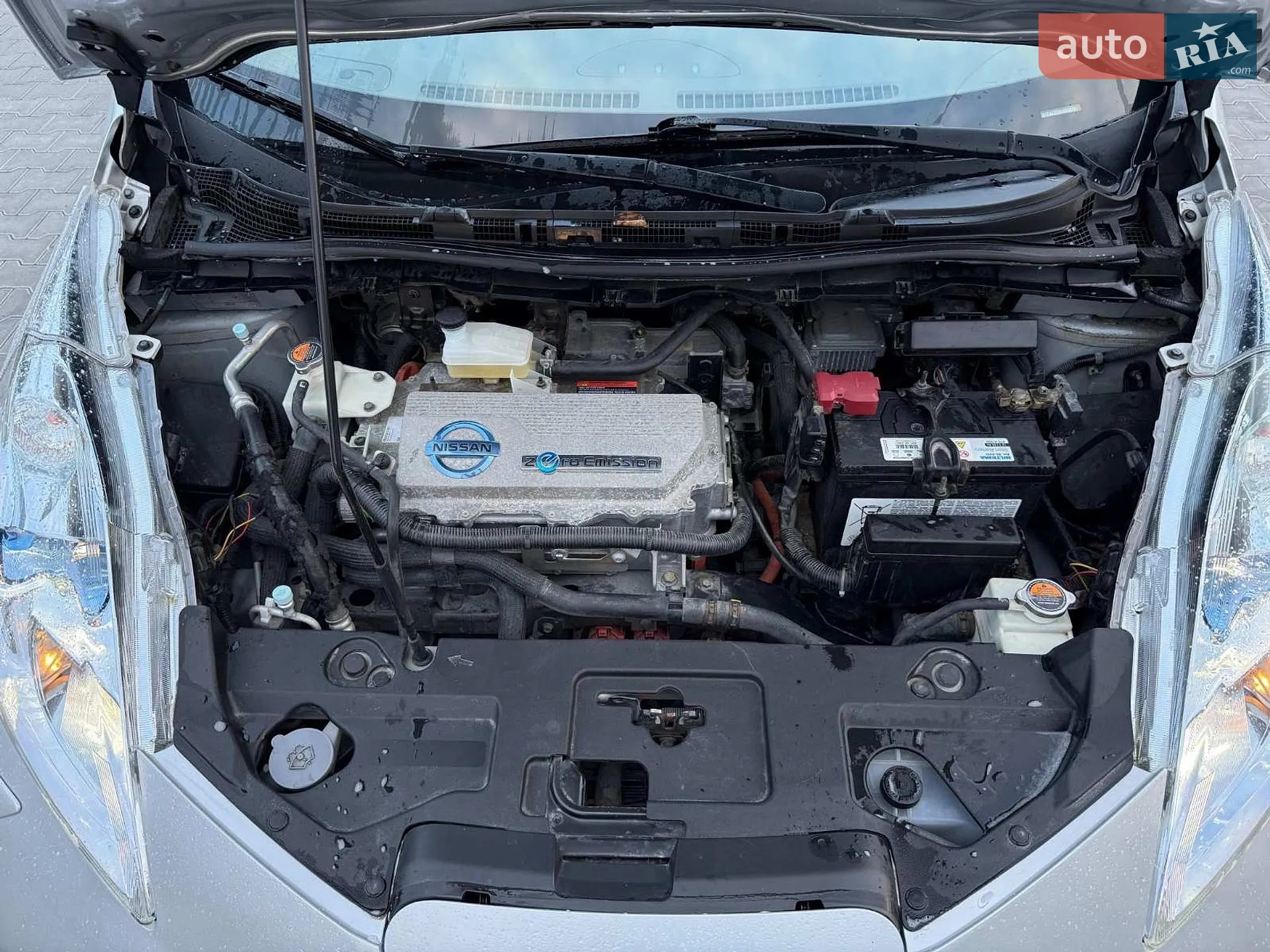 2012 Nissan Leaf - мініатюра 28