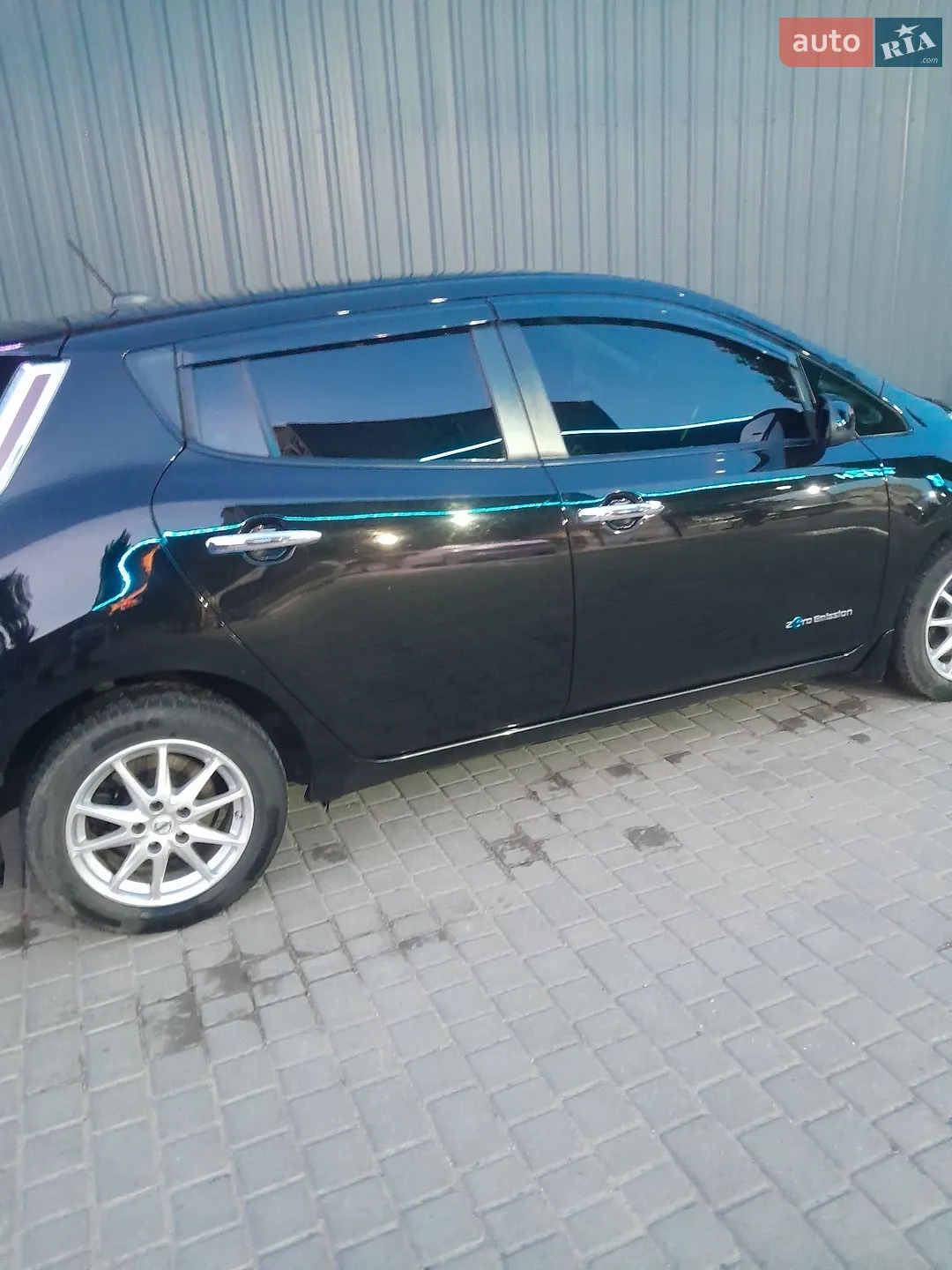 2017 Nissan Leaf - мініатюра 2