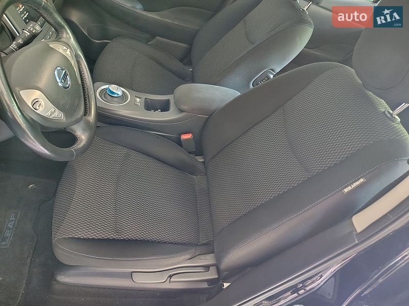 Хэтчбек Nissan Leaf 2014 в Ивано-Франковске