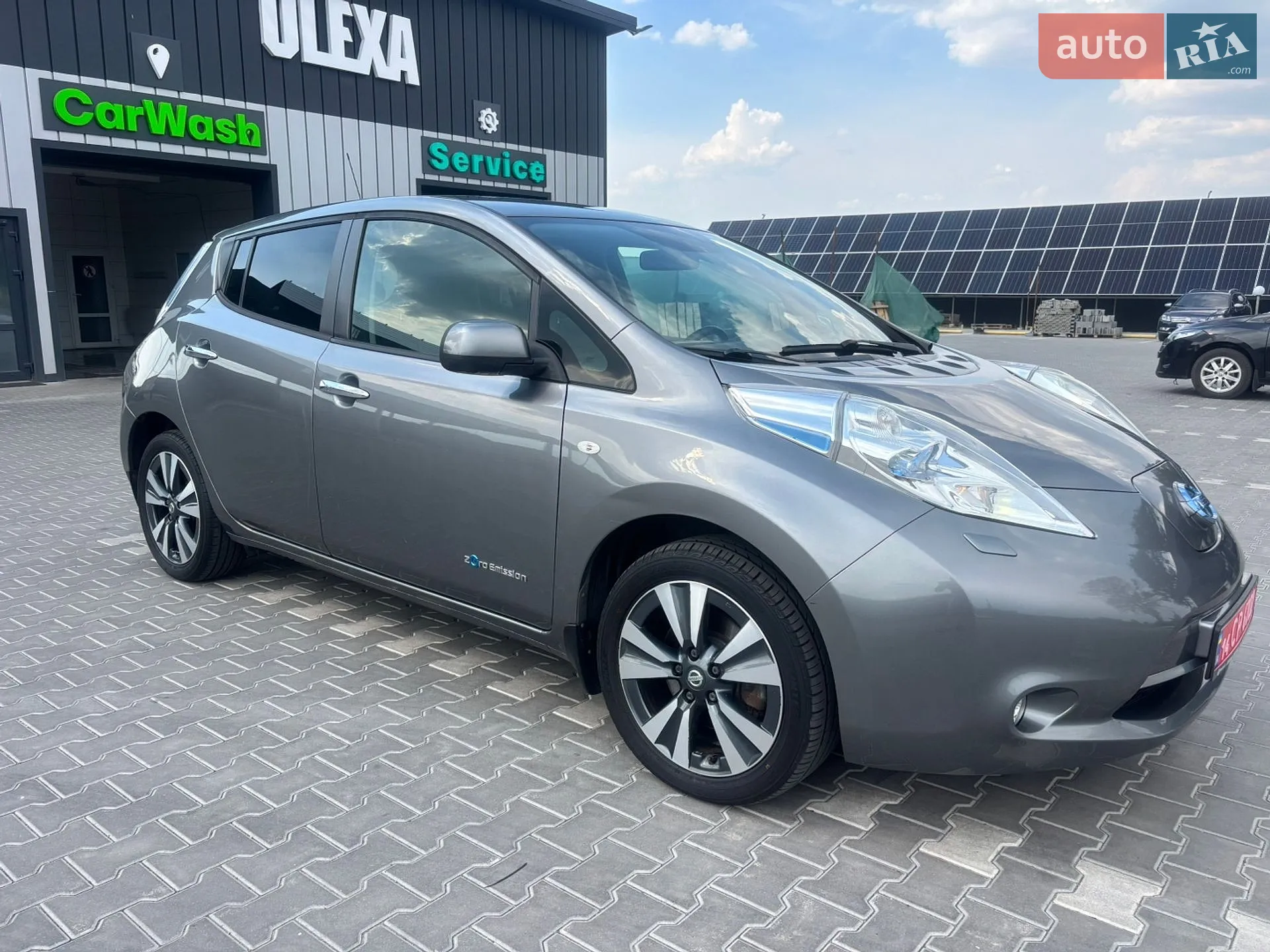 2017 Nissan Leaf - мініатюра 12