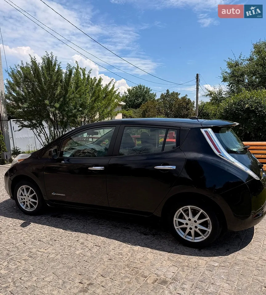2013 Nissan Leaf - мініатюра 18