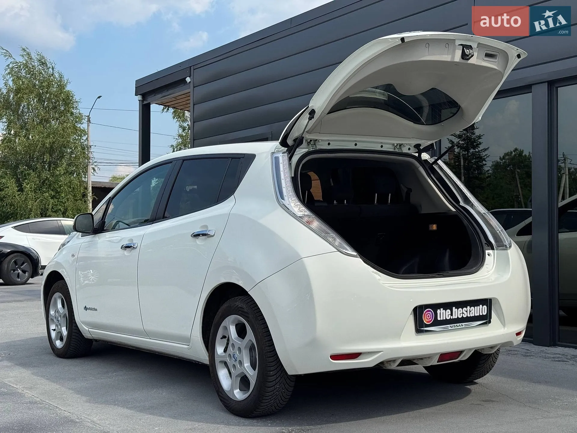 2016 Nissan Leaf - мініатюра 22